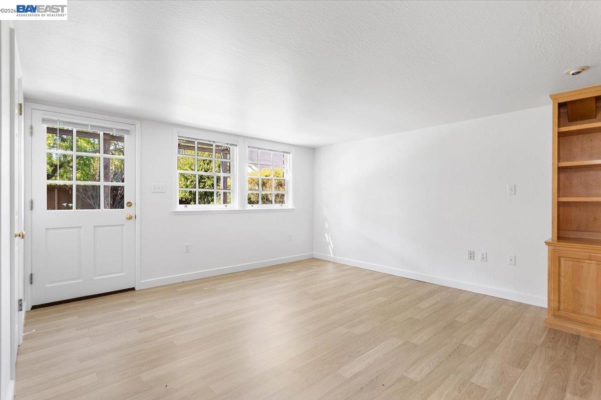 Detail Gallery Image 33 of 60 For 819 Superior Ave, San Leandro,  CA 94577 - 3 Beds | 2/1 Baths