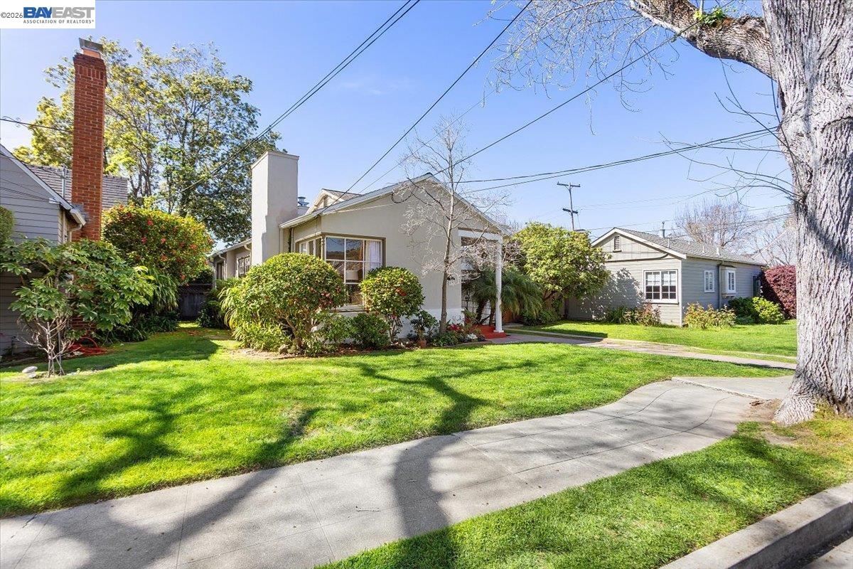 Detail Gallery Image 8 of 60 For 819 Superior Ave, San Leandro,  CA 94577 - 3 Beds | 2/1 Baths