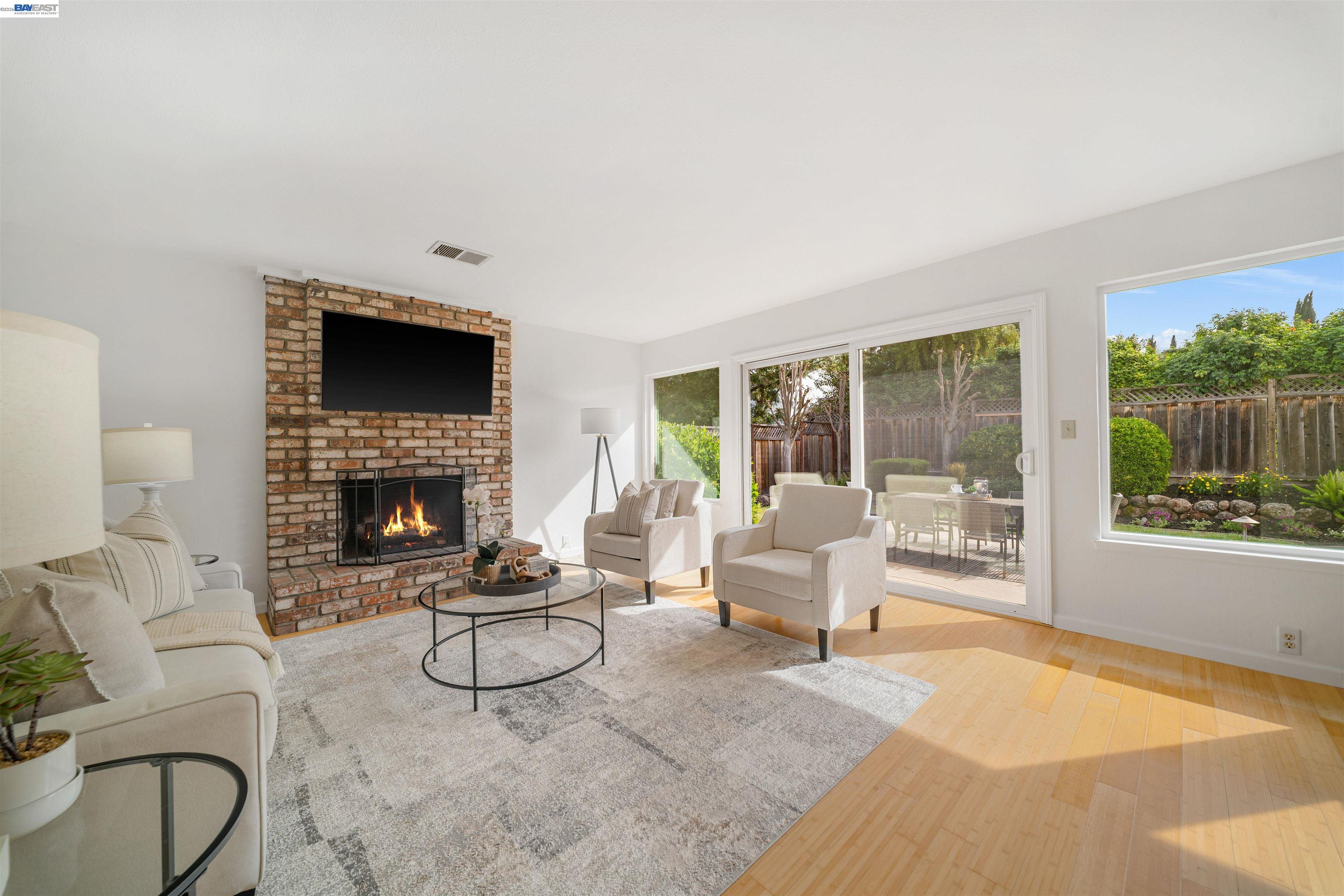 Detail Gallery Image 14 of 51 For 5534 Blackbird Dr, Pleasanton,  CA 94566 - 4 Beds | 2 Baths