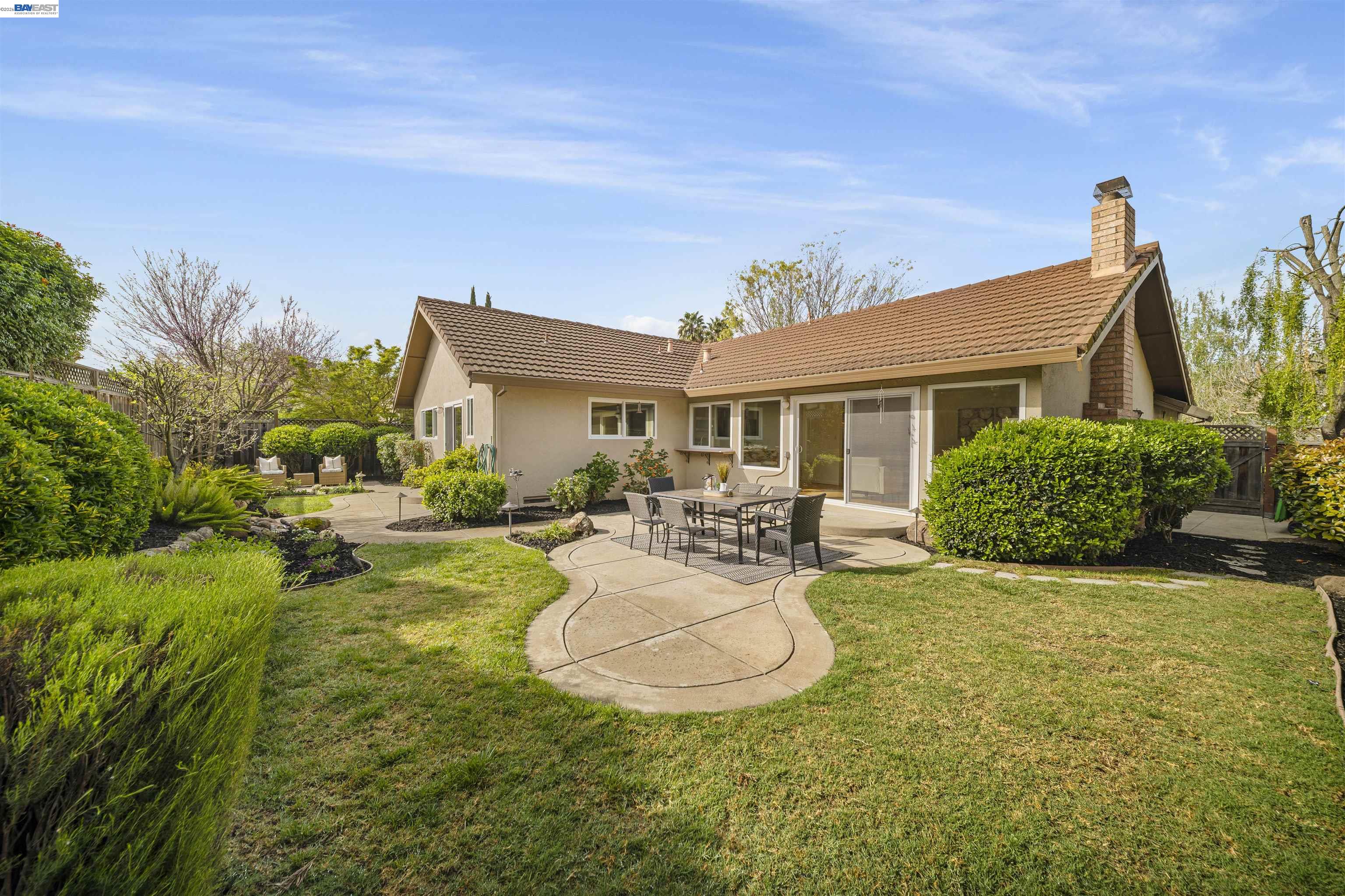 Detail Gallery Image 34 of 51 For 5534 Blackbird Dr, Pleasanton,  CA 94566 - 4 Beds | 2 Baths