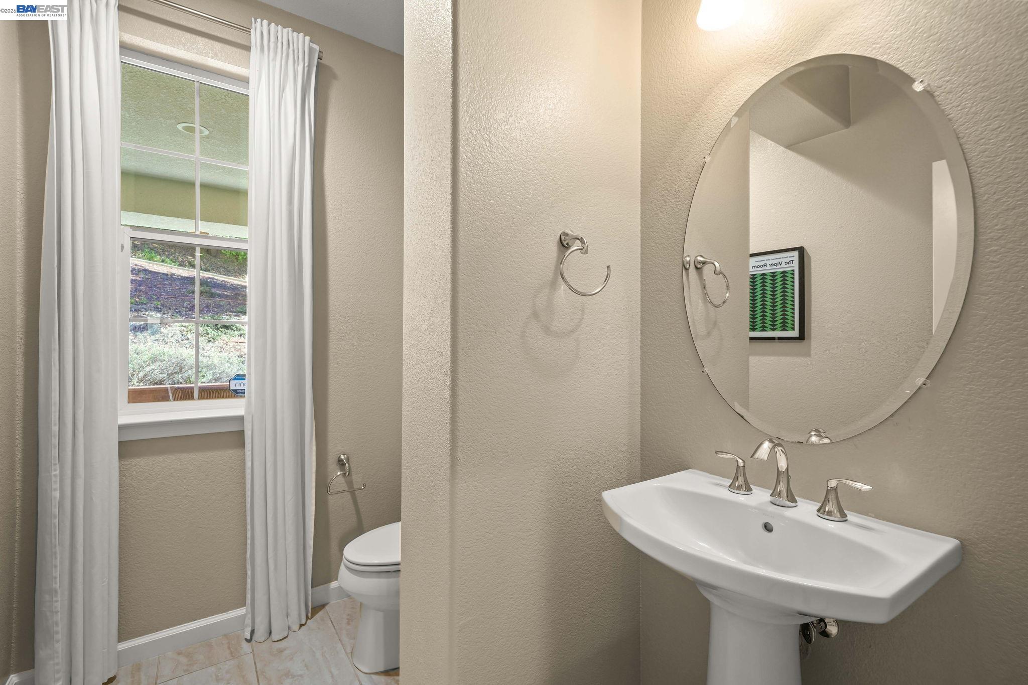 Detail Gallery Image 32 of 59 For 2703 Tribune Ave, Hayward,  CA 94542 - 5 Beds | 5/1 Baths