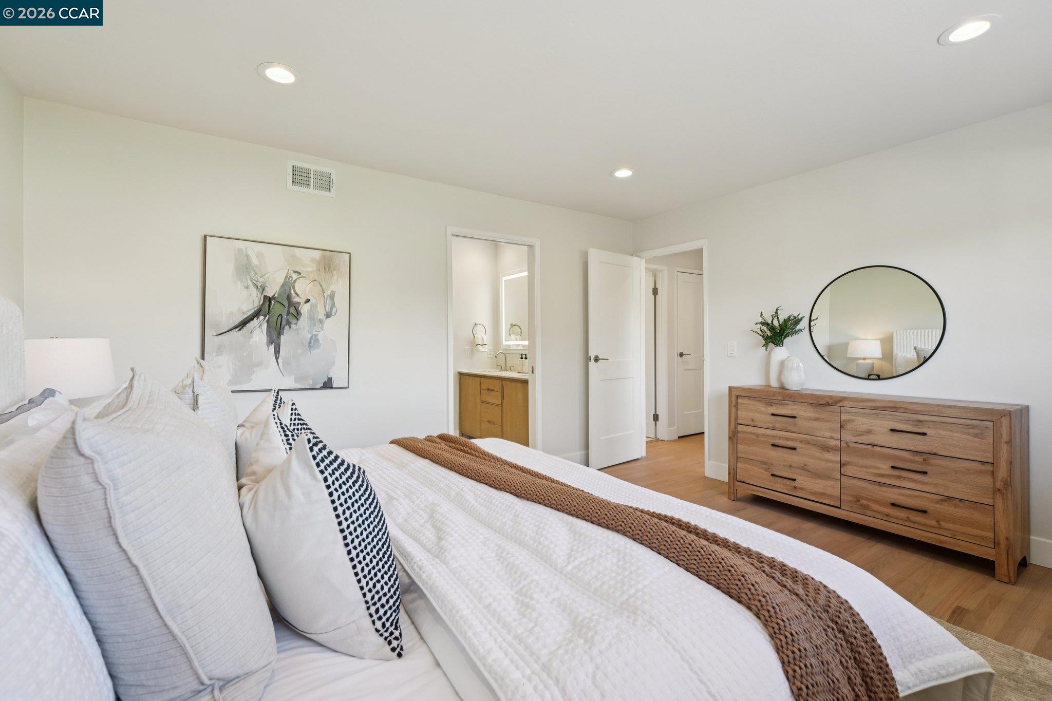 Detail Gallery Image 33 of 60 For 132 Whitethorne Dr, Moraga,  CA 94556 - 4 Beds | 3 Baths