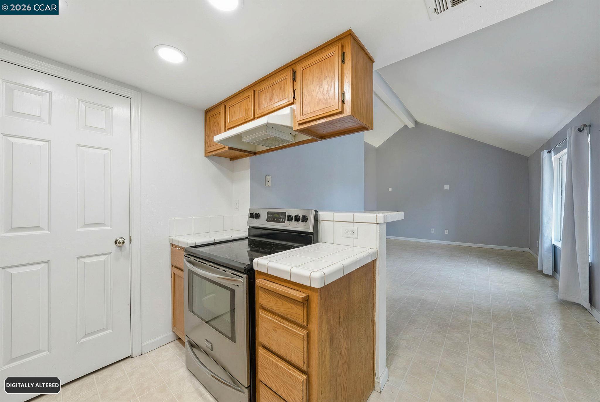 Detail Gallery Image 15 of 59 For 1050 Summershore Ct, San Jose,  CA 95122 - 2 Beds | 2 Baths