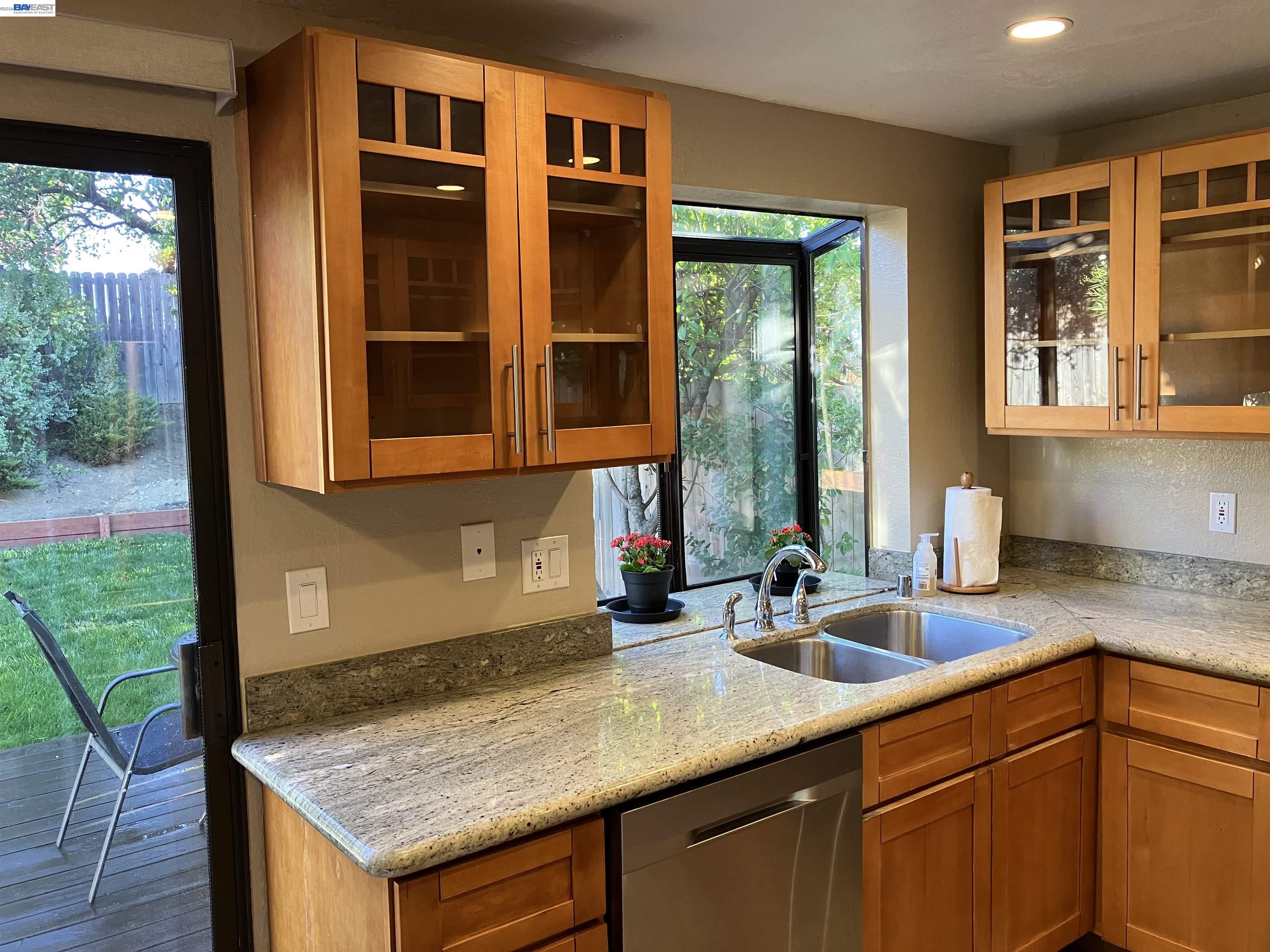 Detail Gallery Image 26 of 58 For 181 Yachtsman Dr, Vallejo,  CA 94591 - 3 Beds | 2/1 Baths