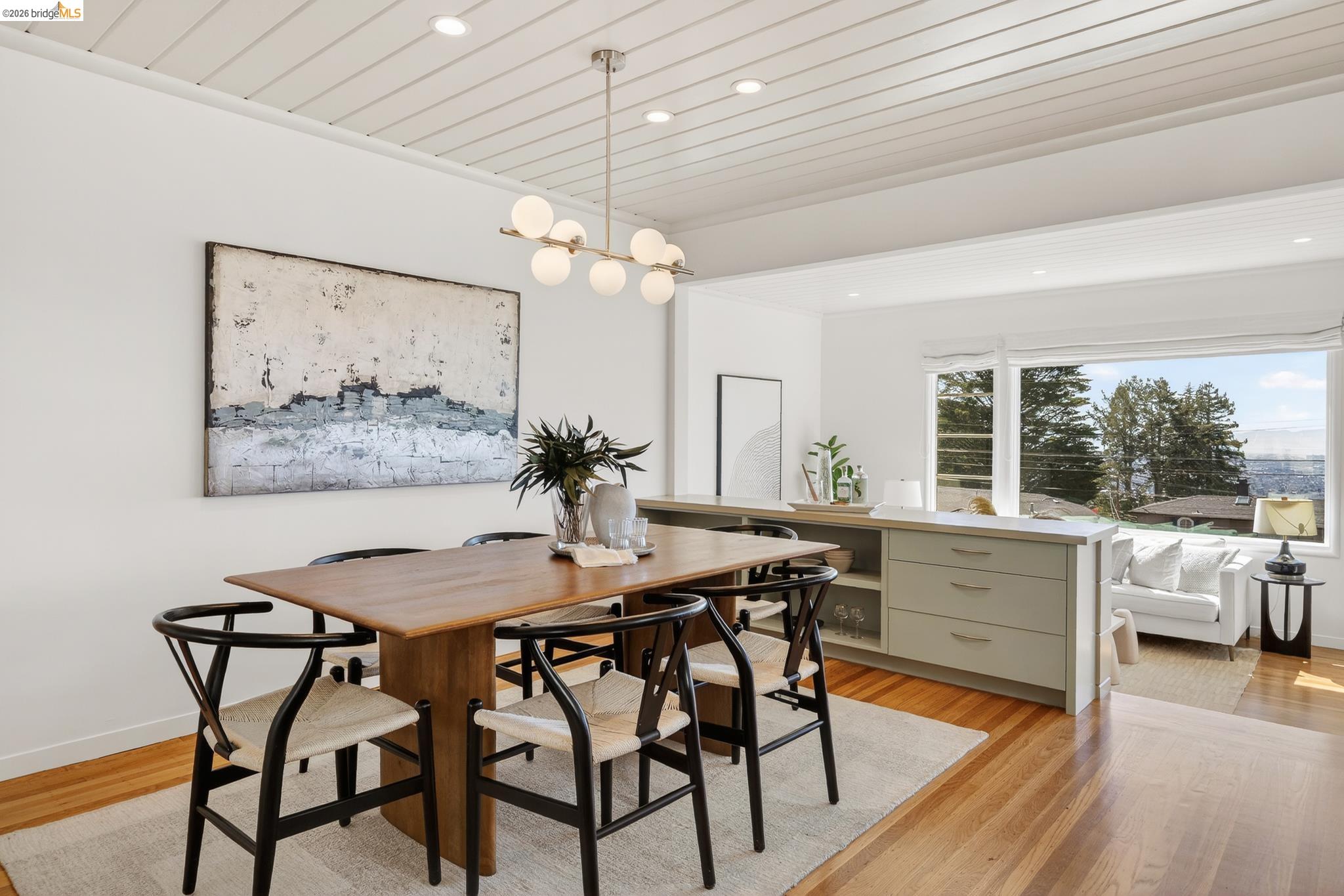 Detail Gallery Image 13 of 54 For 731 Grizzly Peak Blvd, Berkeley,  CA 94708 - 3 Beds | 2 Baths