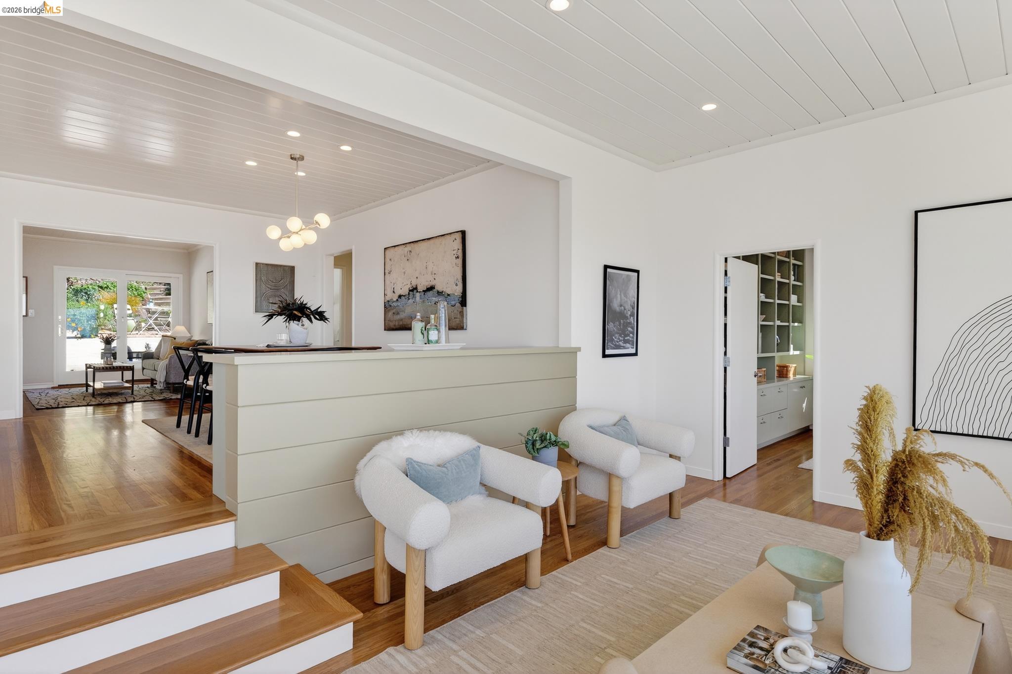 Detail Gallery Image 19 of 54 For 731 Grizzly Peak Blvd, Berkeley,  CA 94708 - 3 Beds | 2 Baths