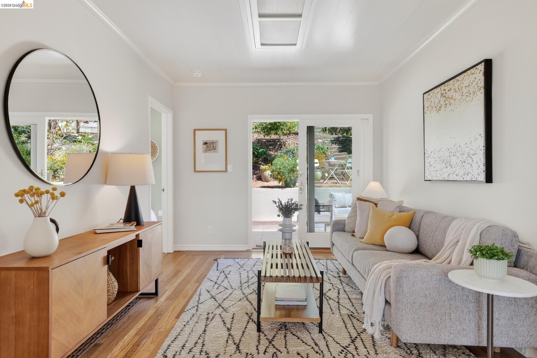 Detail Gallery Image 26 of 54 For 731 Grizzly Peak Blvd, Berkeley,  CA 94708 - 3 Beds | 2 Baths