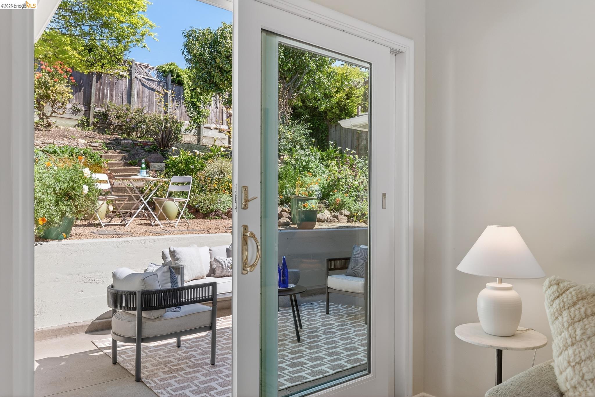 Detail Gallery Image 27 of 54 For 731 Grizzly Peak Blvd, Berkeley,  CA 94708 - 3 Beds | 2 Baths