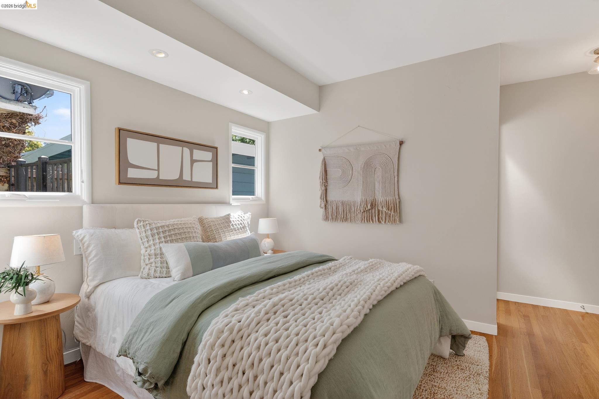 Detail Gallery Image 32 of 54 For 731 Grizzly Peak Blvd, Berkeley,  CA 94708 - 3 Beds | 2 Baths