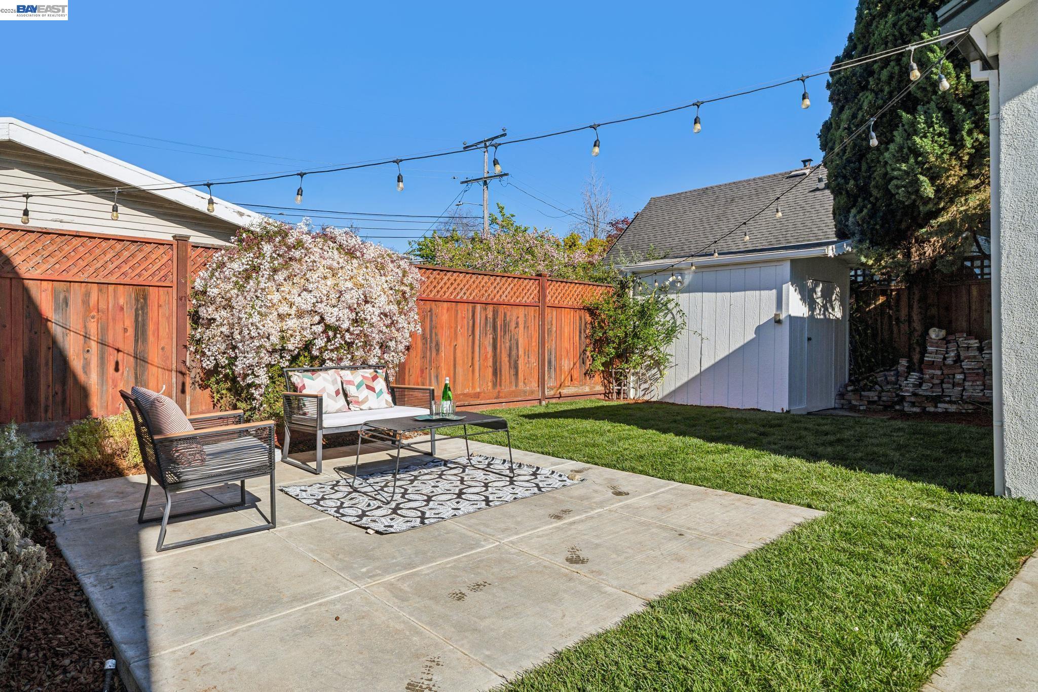 Detail Gallery Image 26 of 32 For 1718 High St, Alameda,  CA 94501 - 3 Beds | 1/1 Baths