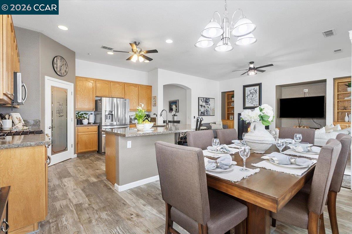 Detail Gallery Image 18 of 49 For 377 St Claire Ter, Brentwood,  CA 94513 - 2 Beds | 2 Baths