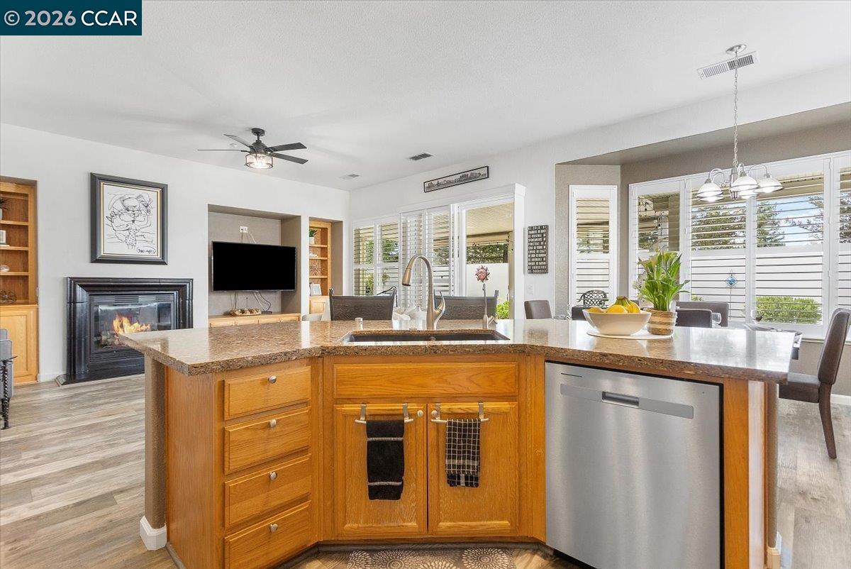 Detail Gallery Image 21 of 49 For 377 St Claire Ter, Brentwood,  CA 94513 - 2 Beds | 2 Baths