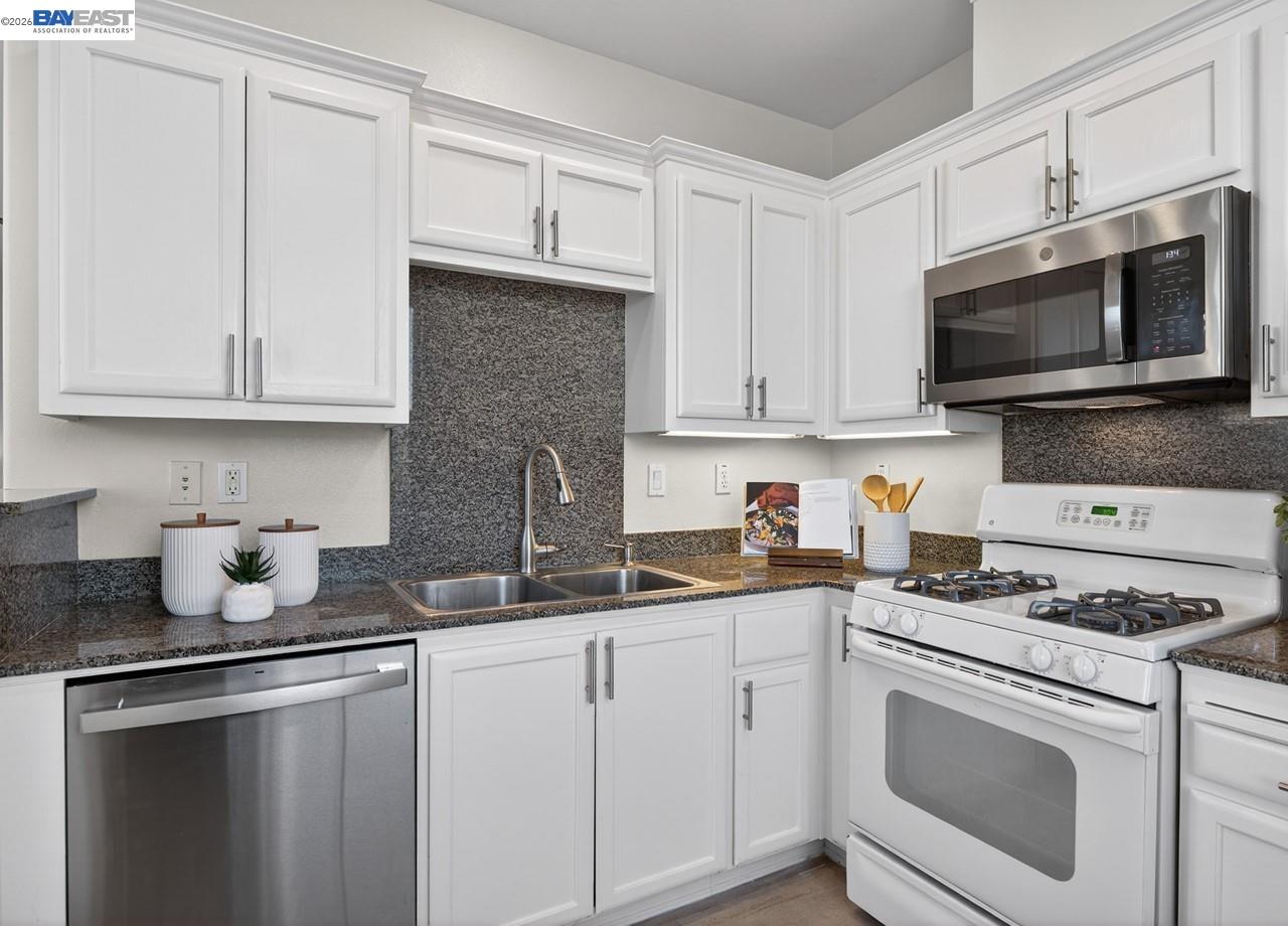 Photo #13: 41127146 Listing: Photo #13