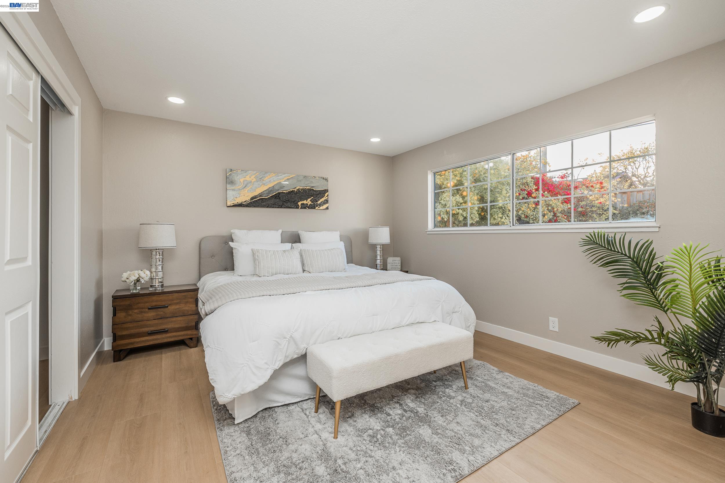 Detail Gallery Image 14 of 40 For 1394 Glacier Dr, Milpitas,  CA 95035 - 5 Beds | 2/1 Baths