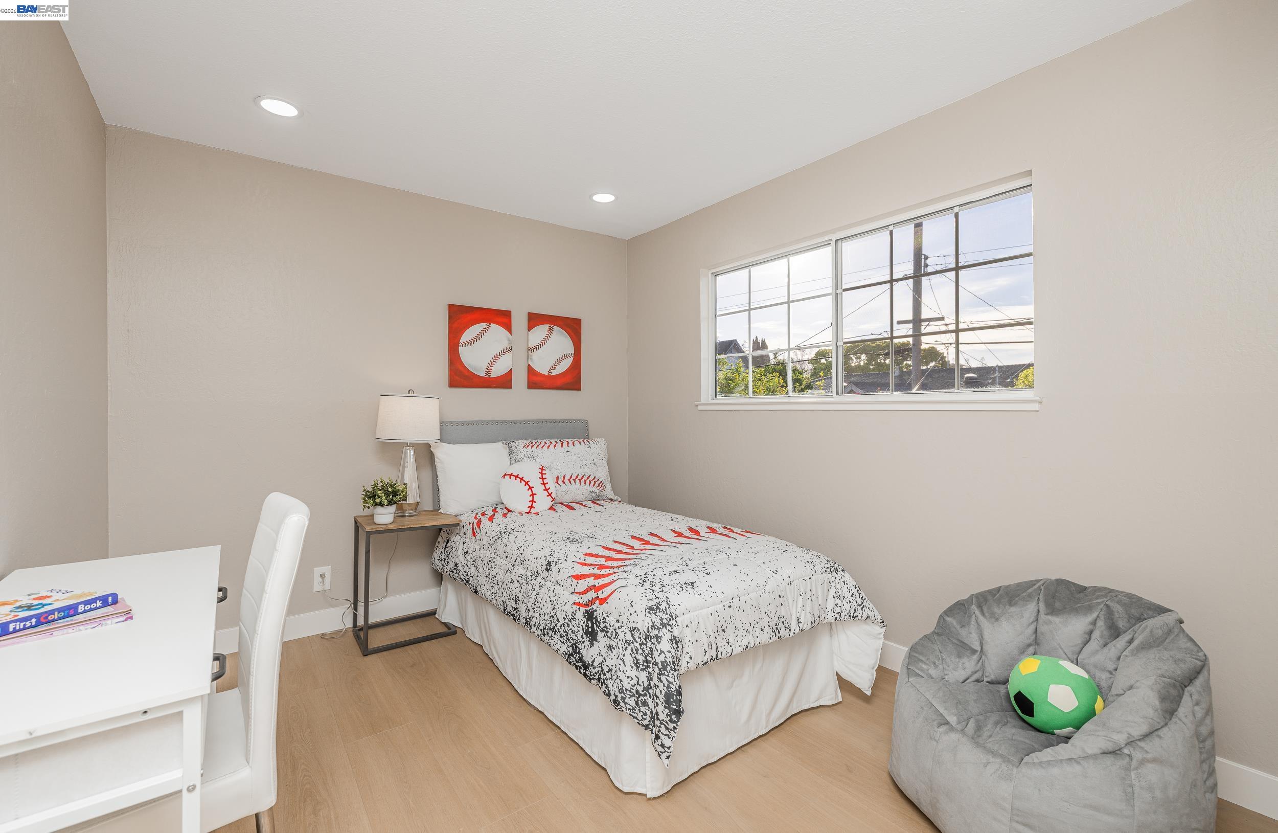 Detail Gallery Image 19 of 40 For 1394 Glacier Dr, Milpitas,  CA 95035 - 5 Beds | 2/1 Baths