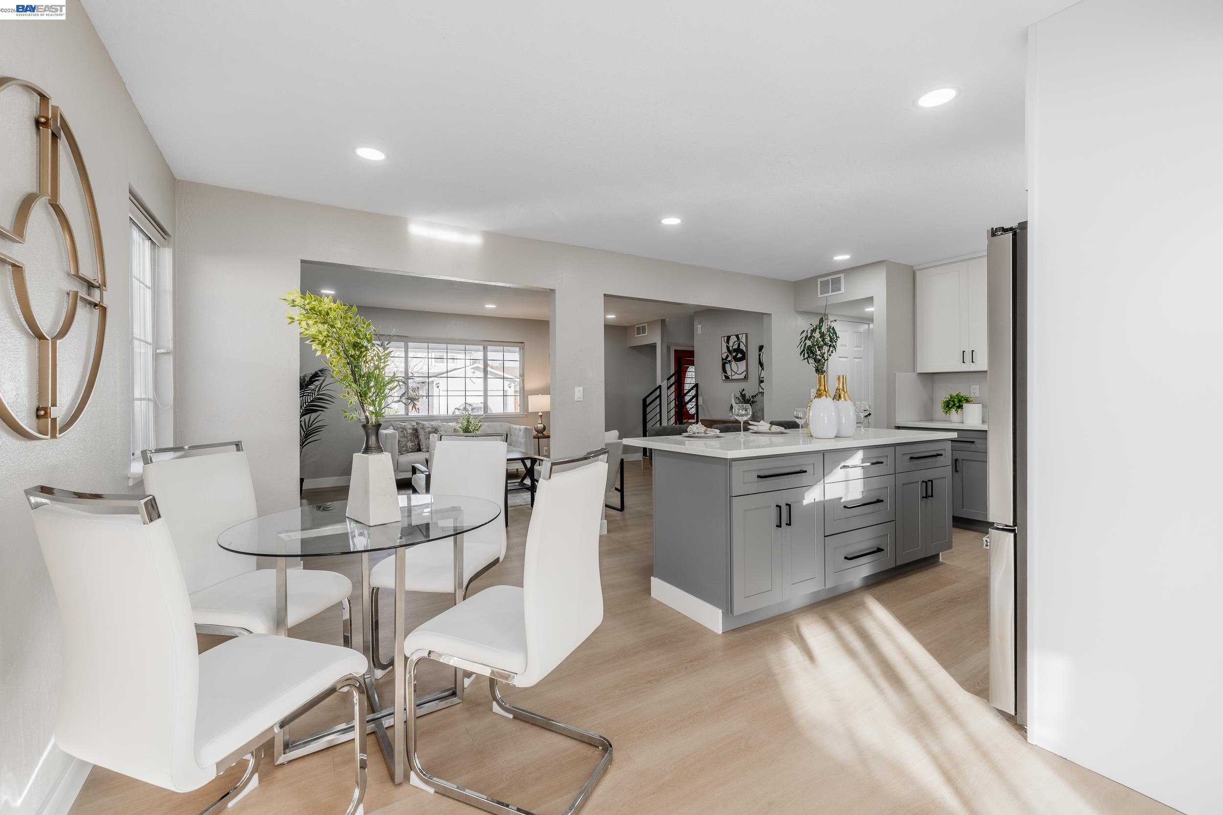 Detail Gallery Image 10 of 40 For 1394 Glacier Dr, Milpitas,  CA 95035 - 5 Beds | 2/1 Baths