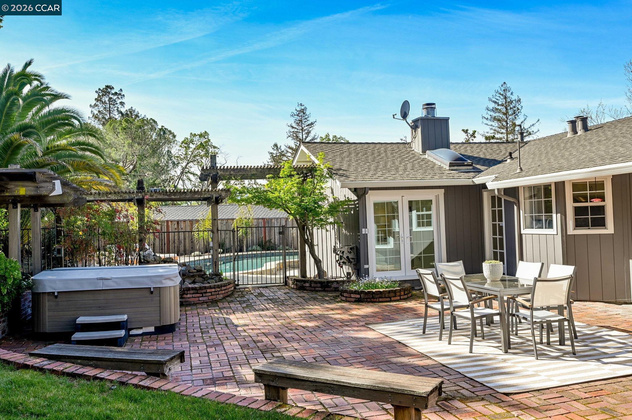 Detail Gallery Image 24 of 31 For 823 Turrini Dr, Danville,  CA 94526 - 3 Beds | 4 Baths