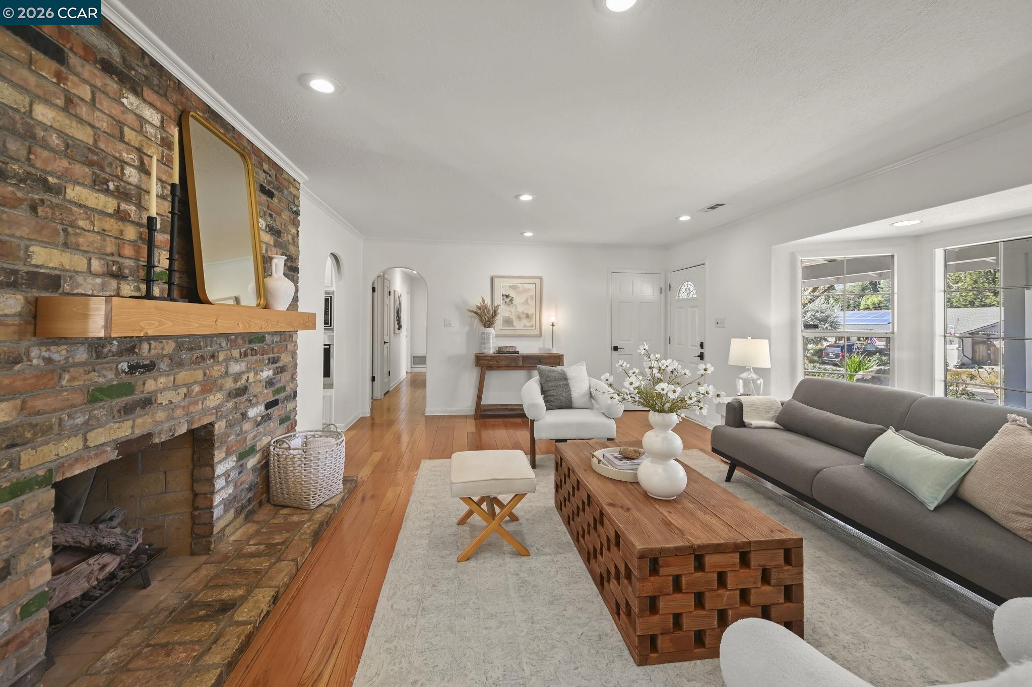 Detail Gallery Image 4 of 31 For 823 Turrini Dr, Danville,  CA 94526 - 3 Beds | 4 Baths