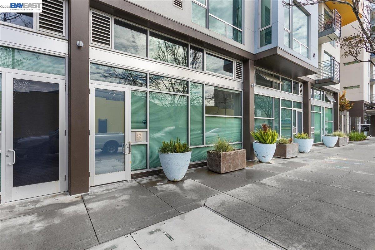 Detail Gallery Image 2 of 27 For 226 2nd St #G2,  Oakland,  CA 94607 - 1 Beds | 1 Baths