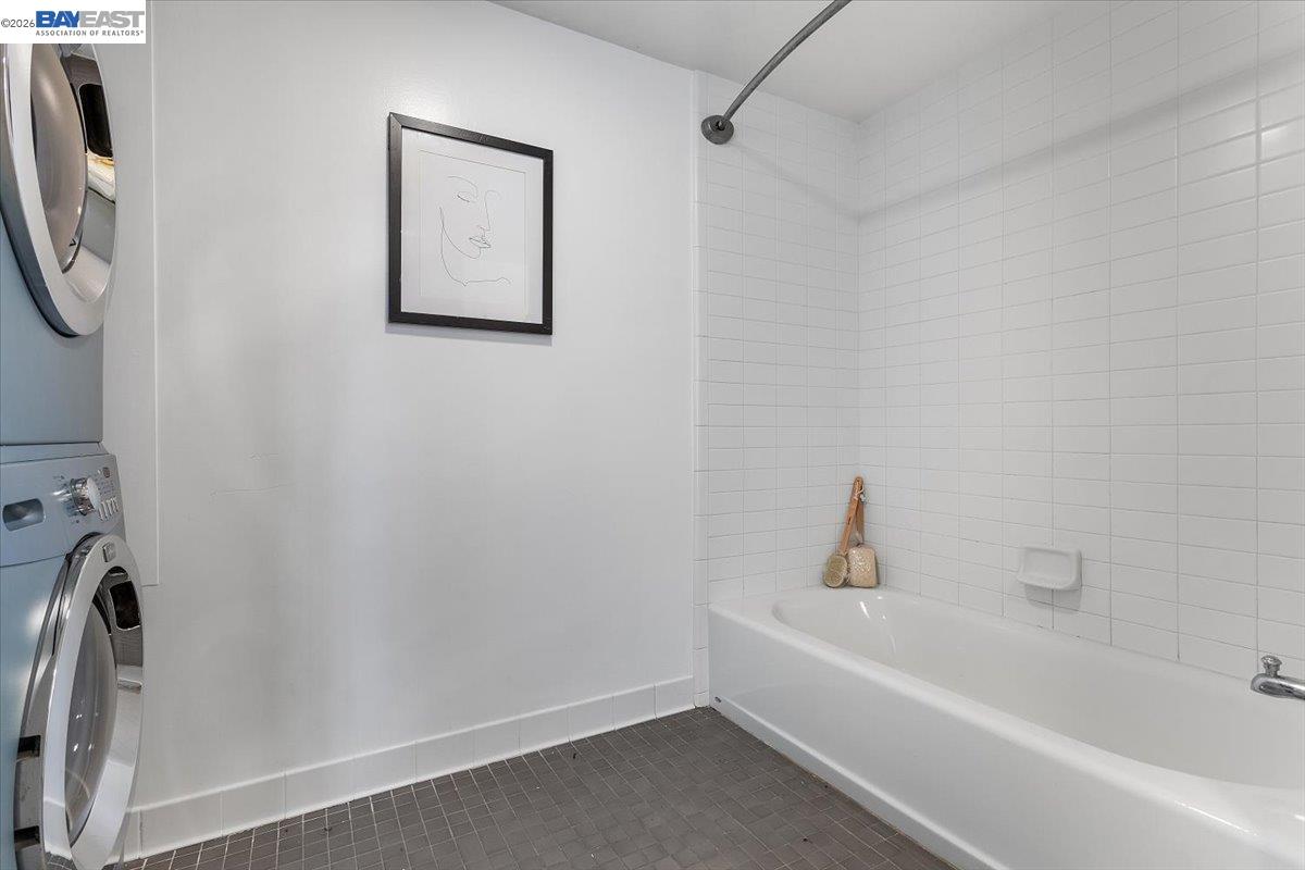 Detail Gallery Image 16 of 27 For 226 2nd St #G2,  Oakland,  CA 94607 - 1 Beds | 1 Baths