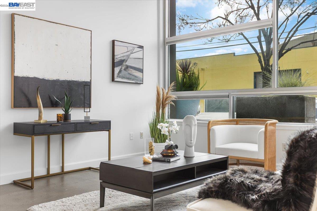 Detail Gallery Image 5 of 27 For 226 2nd St #G2,  Oakland,  CA 94607 - 1 Beds | 1 Baths