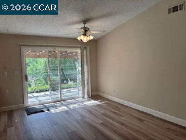 Detail Gallery Image 6 of 24 For 4153 S Royal Links Cir, Antioch,  CA 94509 - 4 Beds | 2 Baths