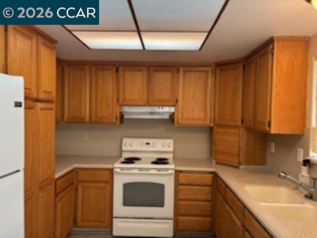 Detail Gallery Image 7 of 24 For 4153 S Royal Links Cir, Antioch,  CA 94509 - 4 Beds | 2 Baths