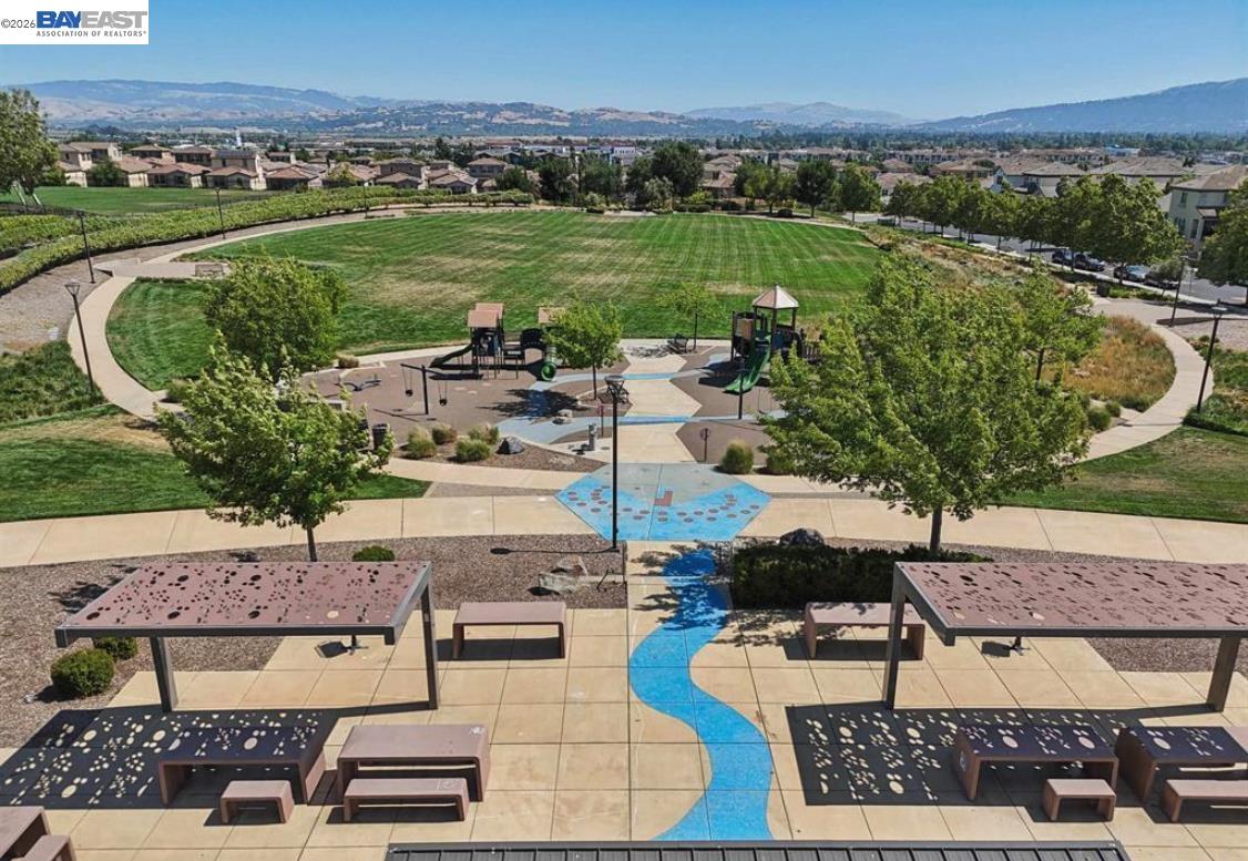 Detail Gallery Image 35 of 39 For 4433 Cherico Ln, Dublin,  CA 94568 - 4 Beds | 3/2 Baths