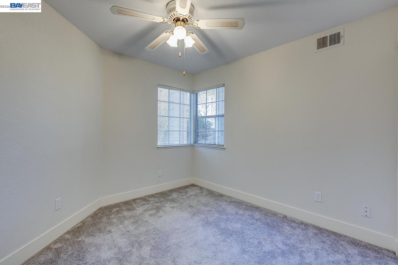 Detail Gallery Image 21 of 49 For 8524 Oak Harbour Ct, Fair Oaks,  CA 95628 - 5 Beds | 4 Baths