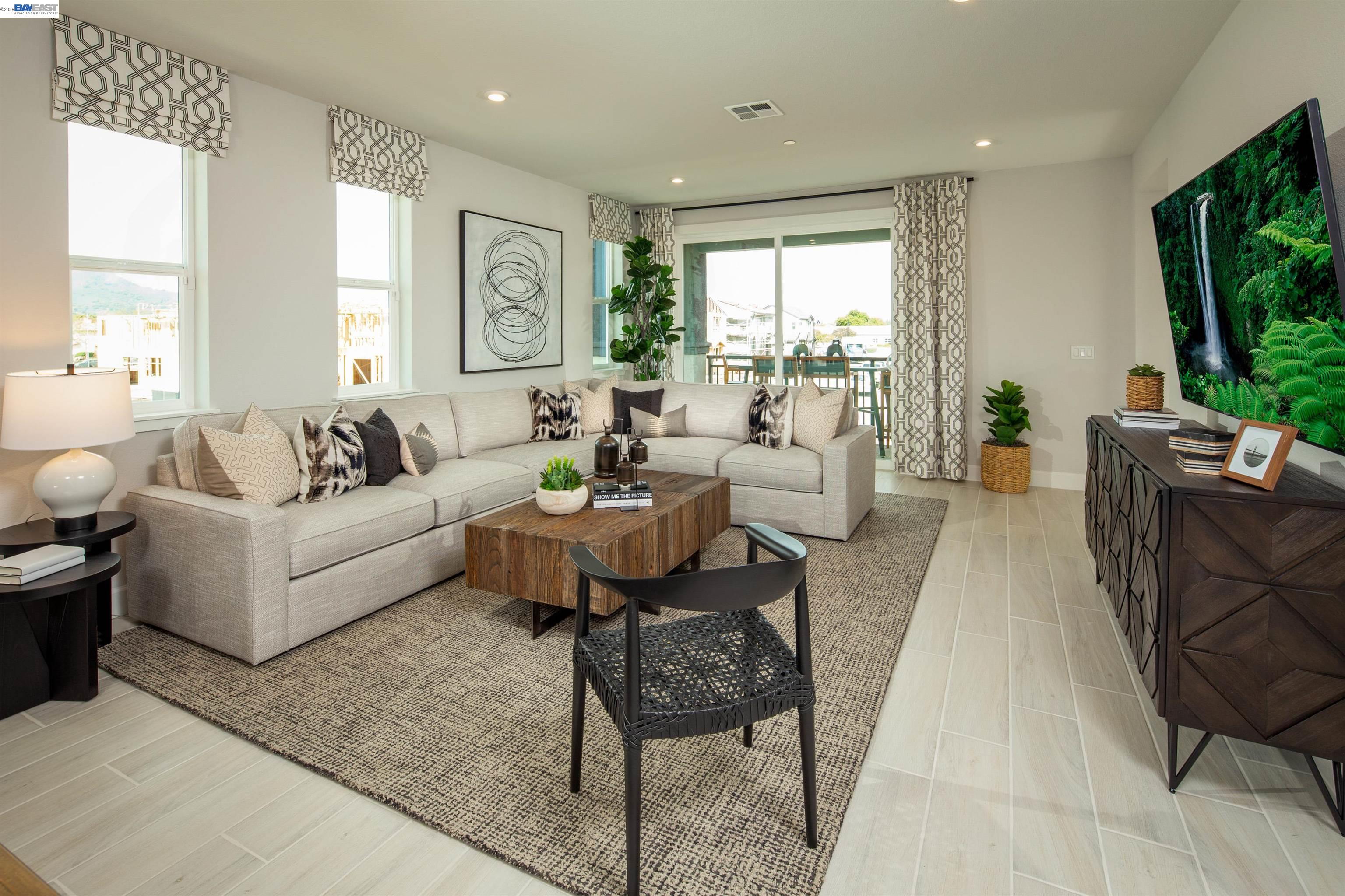 Detail Gallery Image 9 of 15 For 901 More Lane #1301,  Morgan Hill,  CA 95037 - 4 Beds | 3/1 Baths