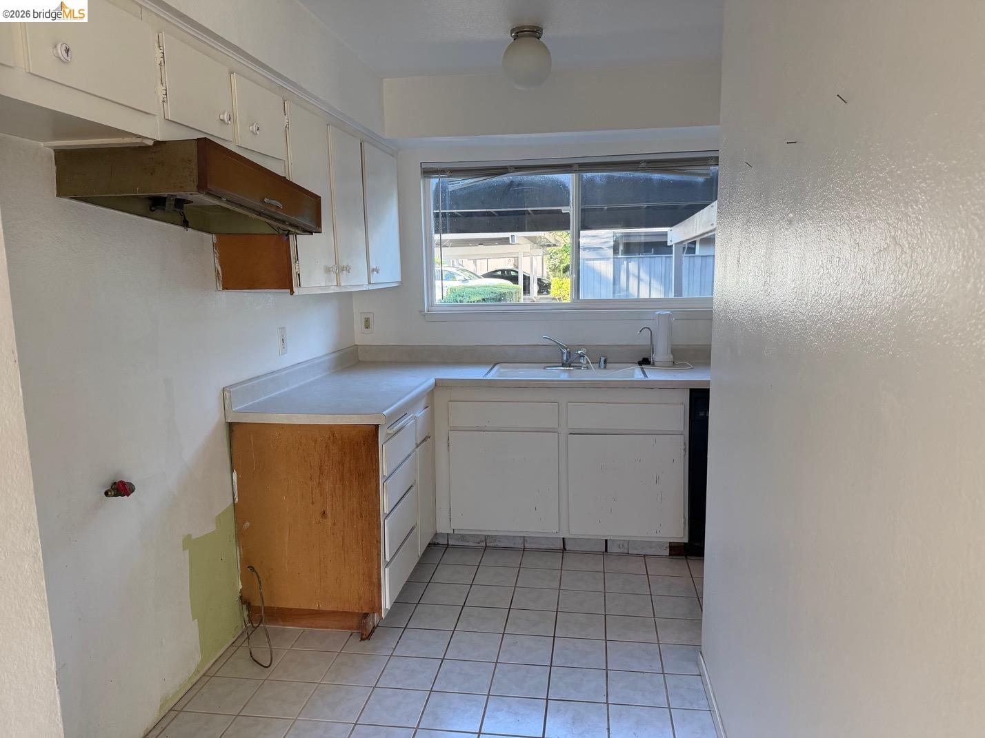 Detail Gallery Image 8 of 27 For 1175 Kenwal Rd #B,  Concord,  CA 94521 - 2 Beds | 1/1 Baths