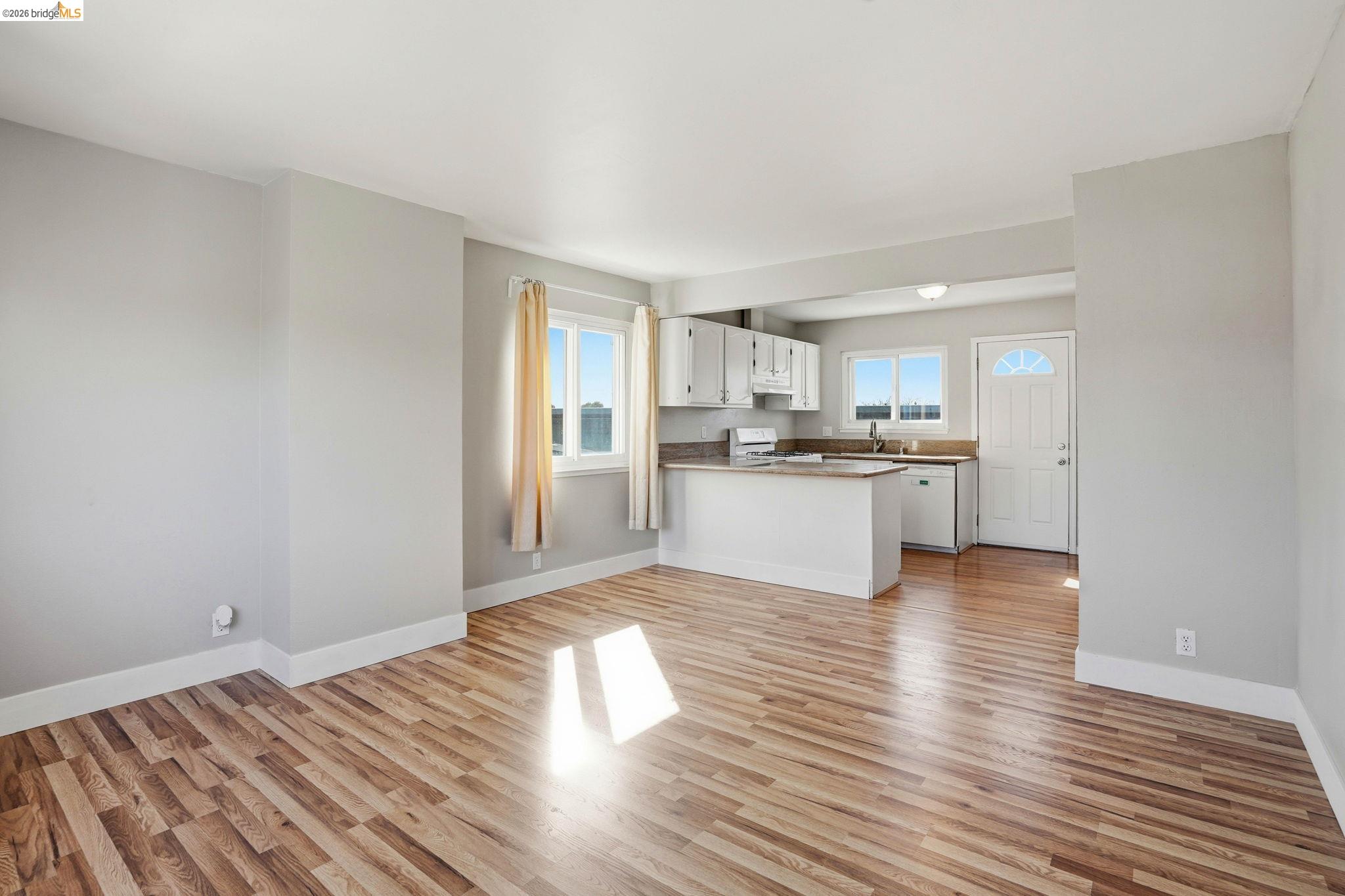 Detail Gallery Image 20 of 42 For 840 Key Route Blvd, Albany,  CA 94706 - – Beds | – Baths