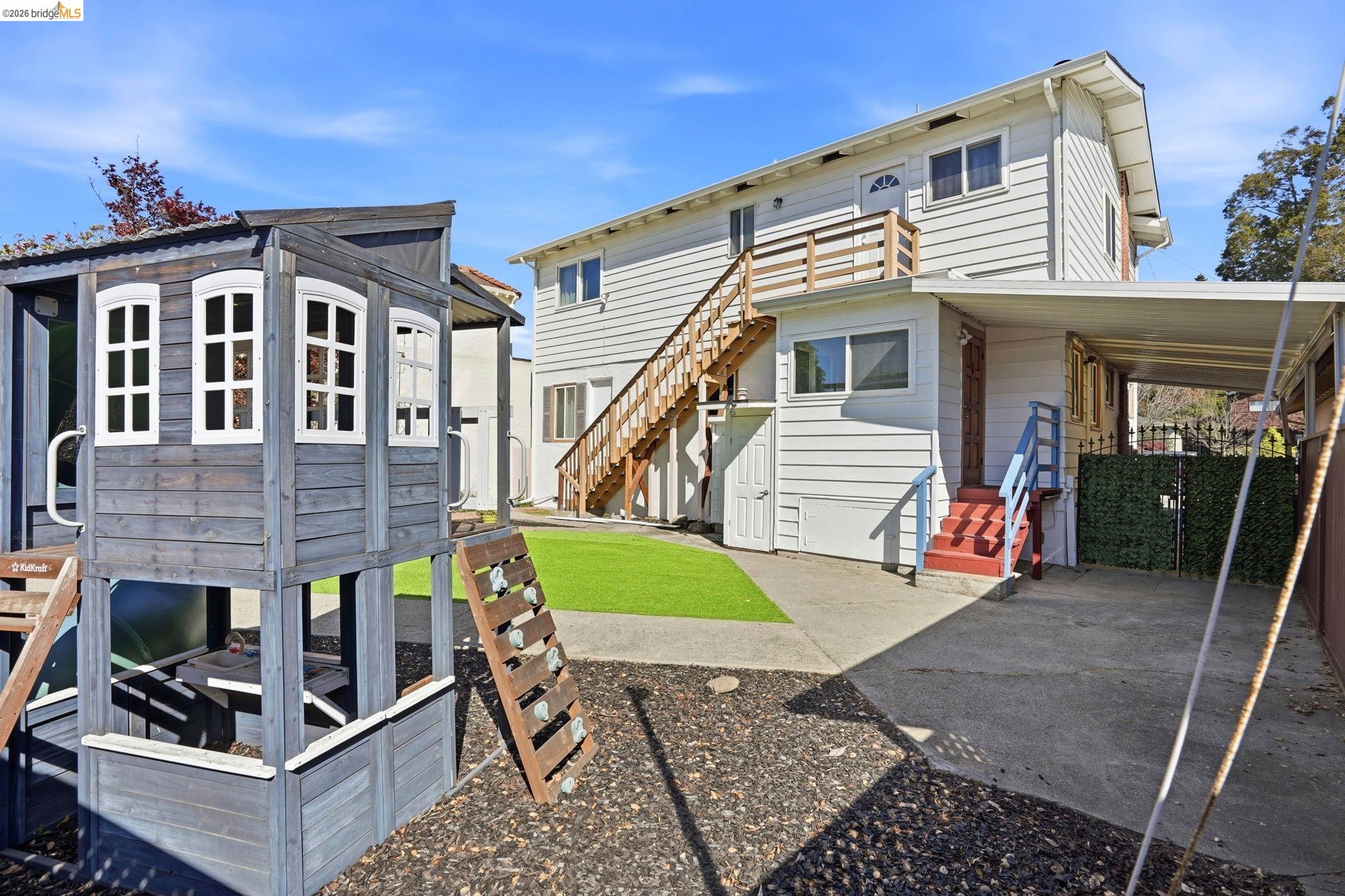 Detail Gallery Image 40 of 42 For 840 Key Route Blvd, Albany,  CA 94706 - – Beds | – Baths