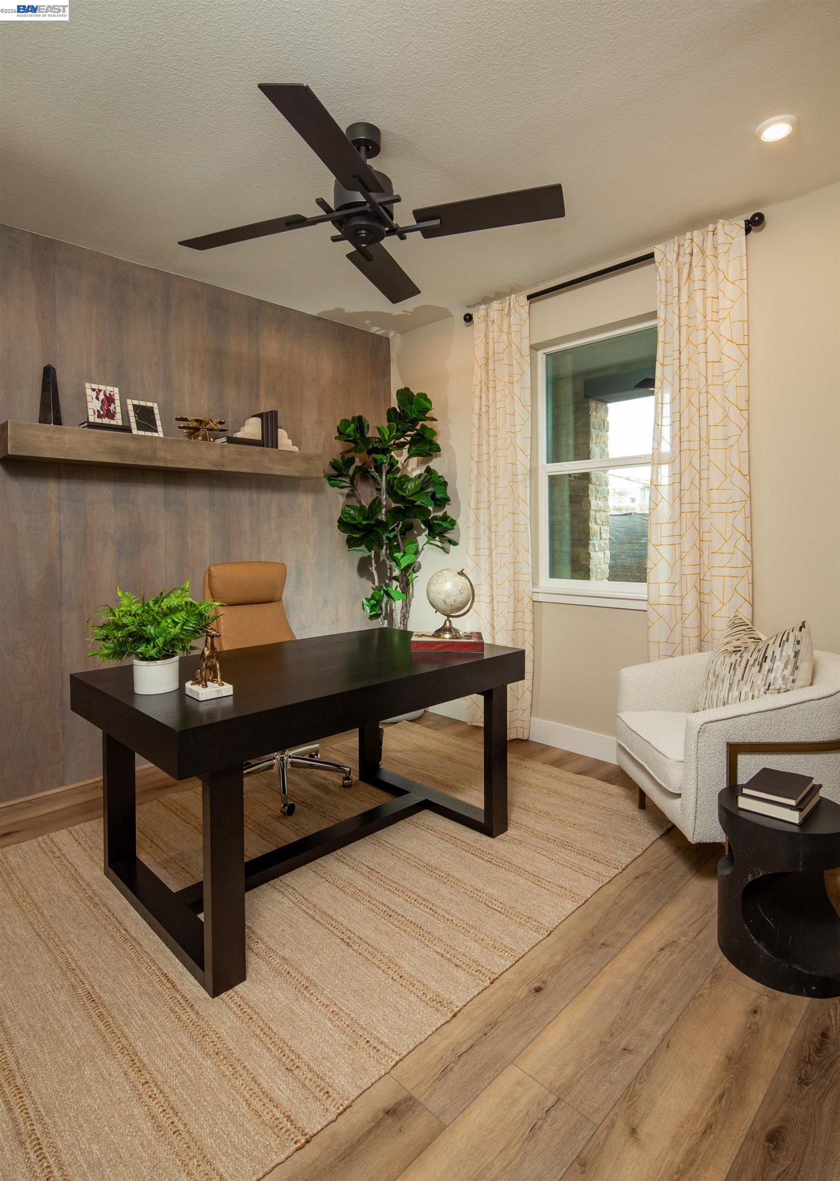 Detail Gallery Image 3 of 13 For 913 More Lane #1304,  Morgan Hill,  CA 95037 - 3 Beds | 3/1 Baths