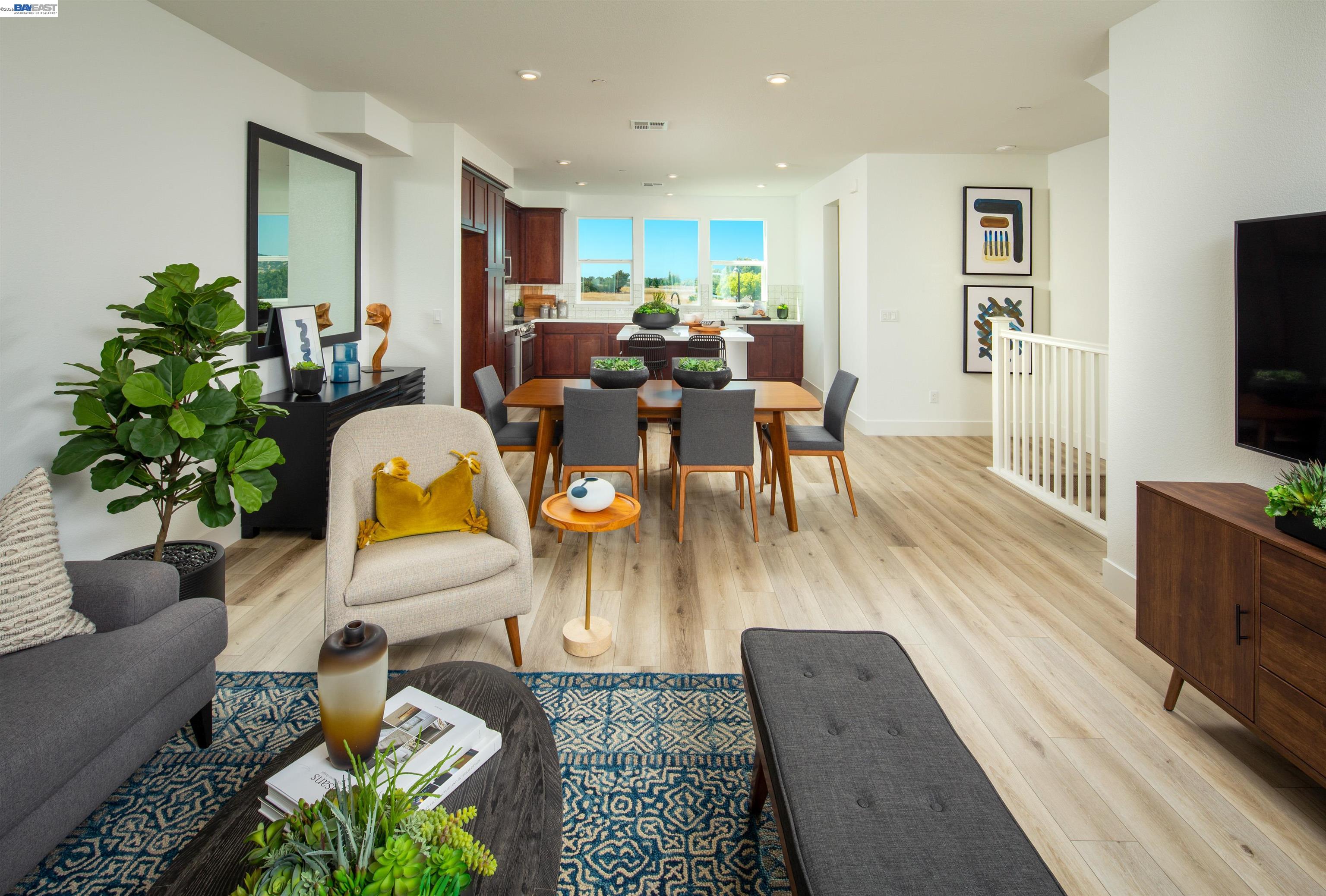 Detail Gallery Image 7 of 14 For 909 More Lane #1303,  Morgan Hill,  CA 95037 - 4 Beds | 3/1 Baths