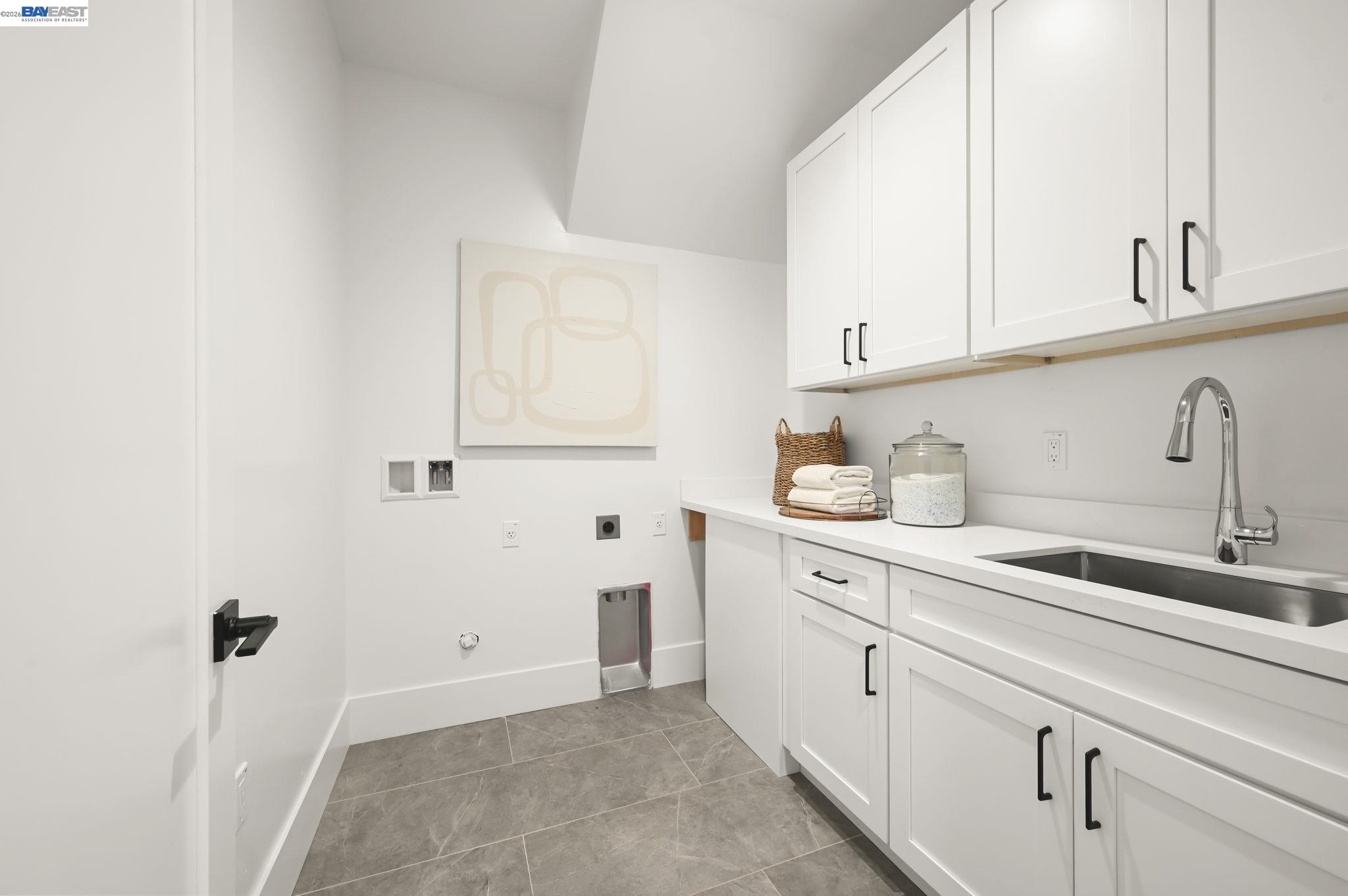 Detail Gallery Image 20 of 21 For 102 Providence Place, Pleasant Hill,  CA 94523 - 5 Beds | 3/1 Baths