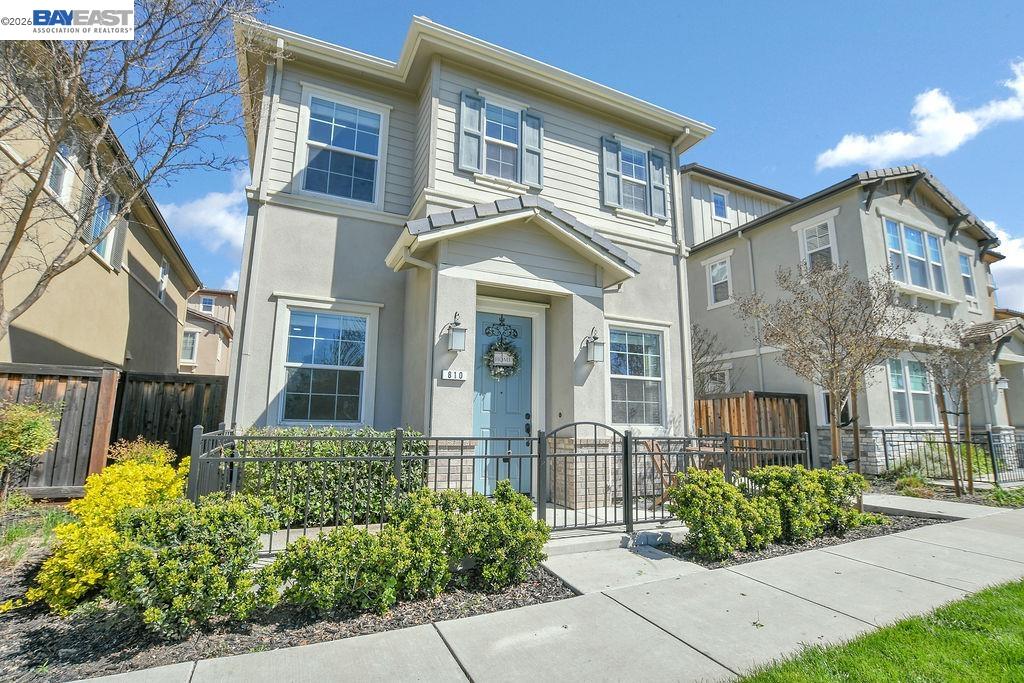 Detail Gallery Image 3 of 37 For 810 Queen Palm Ln, Brentwood,  CA 94513 - 4 Beds | 2/1 Baths