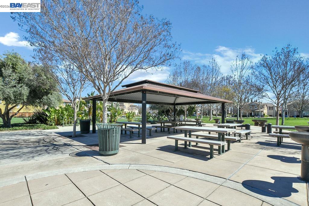 Detail Gallery Image 36 of 37 For 810 Queen Palm Ln, Brentwood,  CA 94513 - 4 Beds | 2/1 Baths