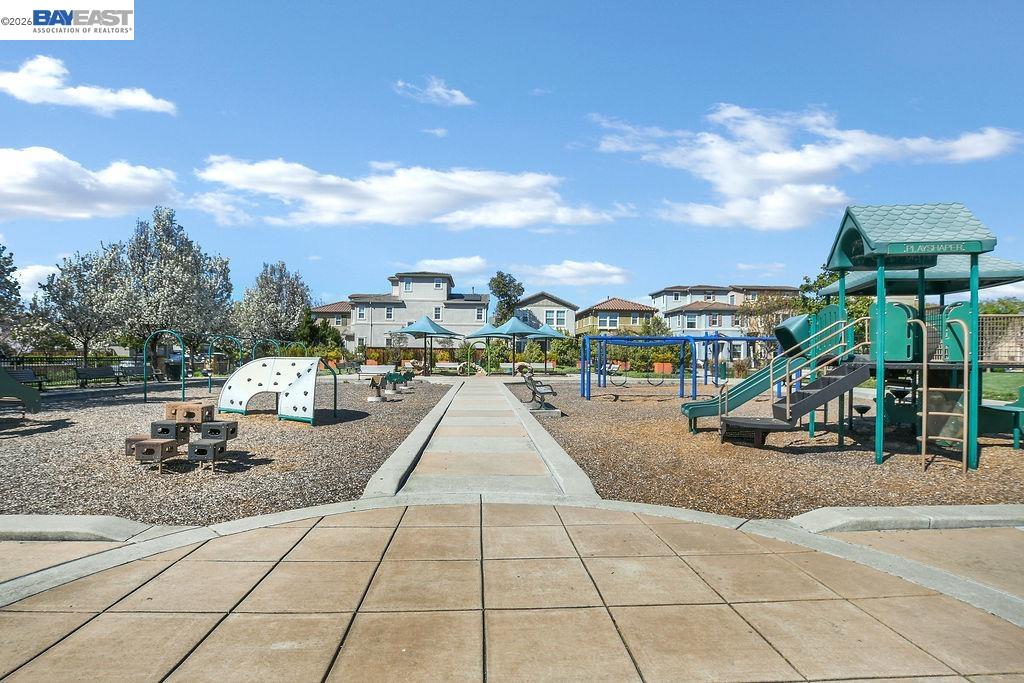 Detail Gallery Image 37 of 37 For 810 Queen Palm Ln, Brentwood,  CA 94513 - 4 Beds | 2/1 Baths