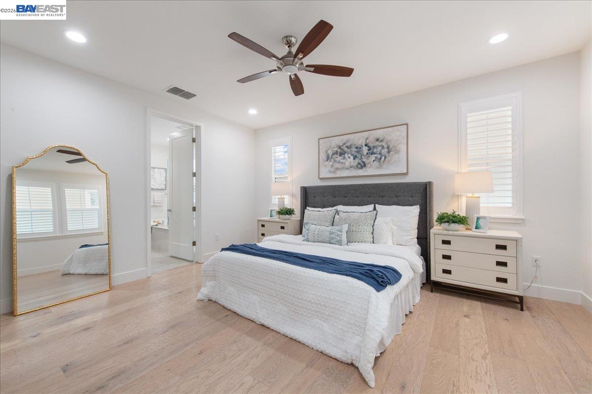 Detail Gallery Image 11 of 38 For 4026 Chalk Hill Way, Dublin,  CA 94568 - 3 Beds | 2/1 Baths