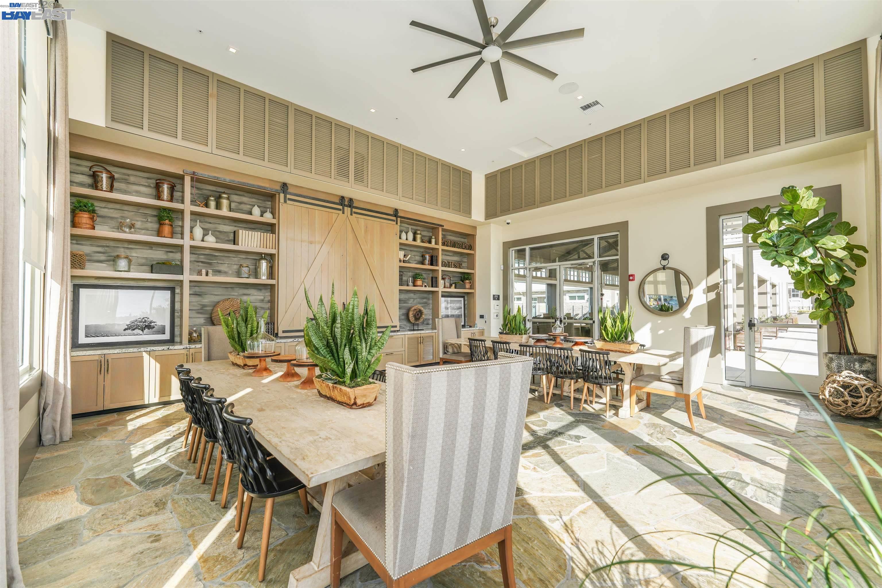 Detail Gallery Image 32 of 38 For 4026 Chalk Hill Way, Dublin,  CA 94568 - 3 Beds | 2/1 Baths