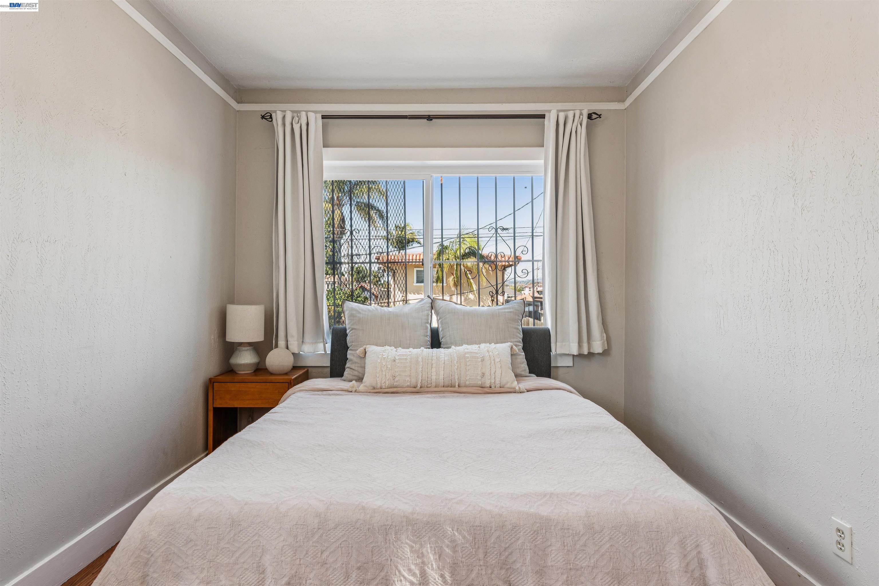 Detail Gallery Image 25 of 33 For 1262 94th Avenue, Oakland,  CA 94603 - 2 Beds | 1 Baths