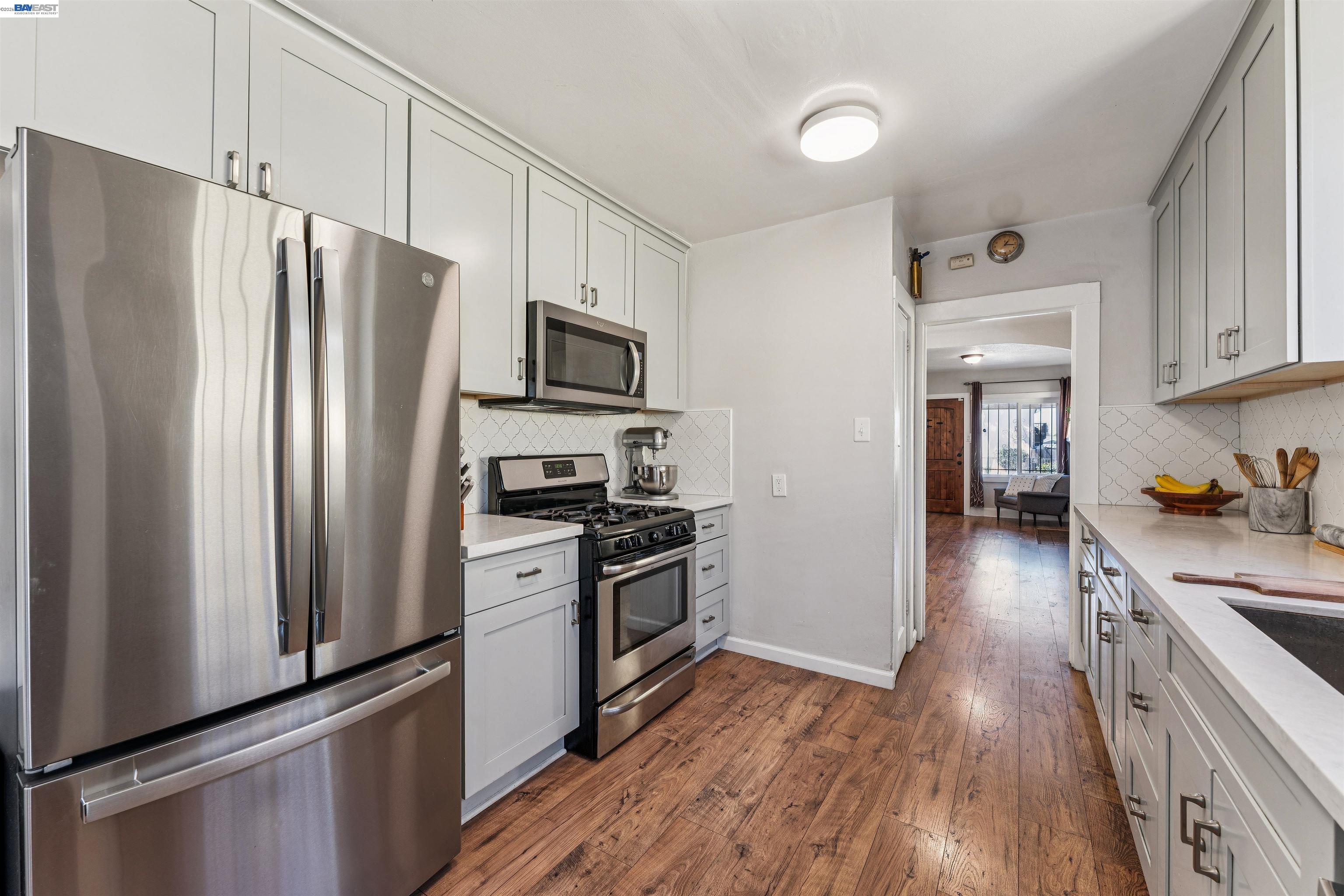 Detail Gallery Image 10 of 33 For 1262 94th Avenue, Oakland,  CA 94603 - 2 Beds | 1 Baths