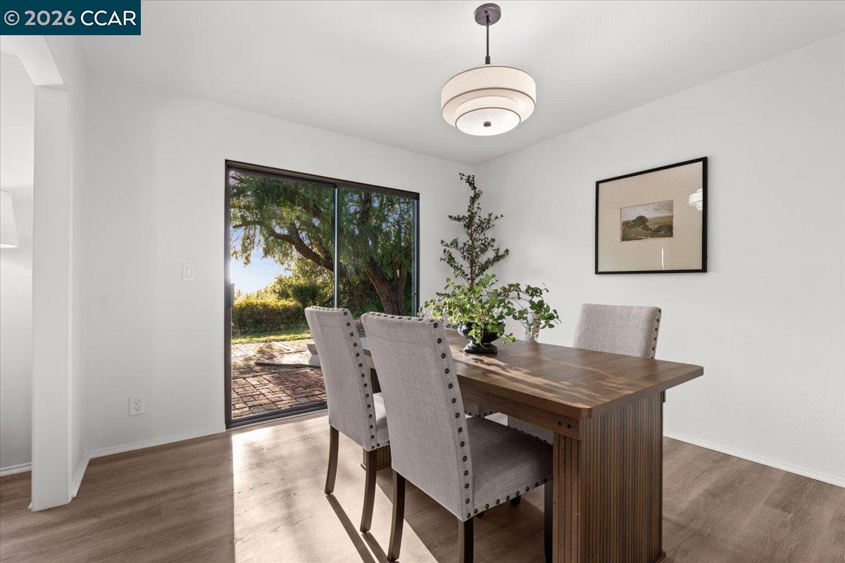 Detail Gallery Image 12 of 60 For 5129 Heavenly Ridge Ln, Richmond,  CA 94803 - 4 Beds | 3 Baths