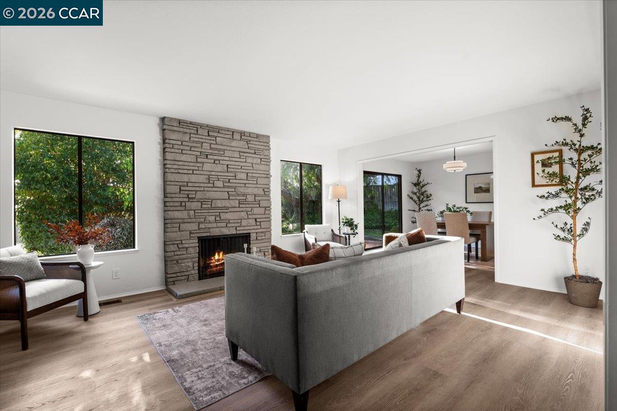 Detail Gallery Image 10 of 60 For 5129 Heavenly Ridge Ln, Richmond,  CA 94803 - 4 Beds | 3 Baths