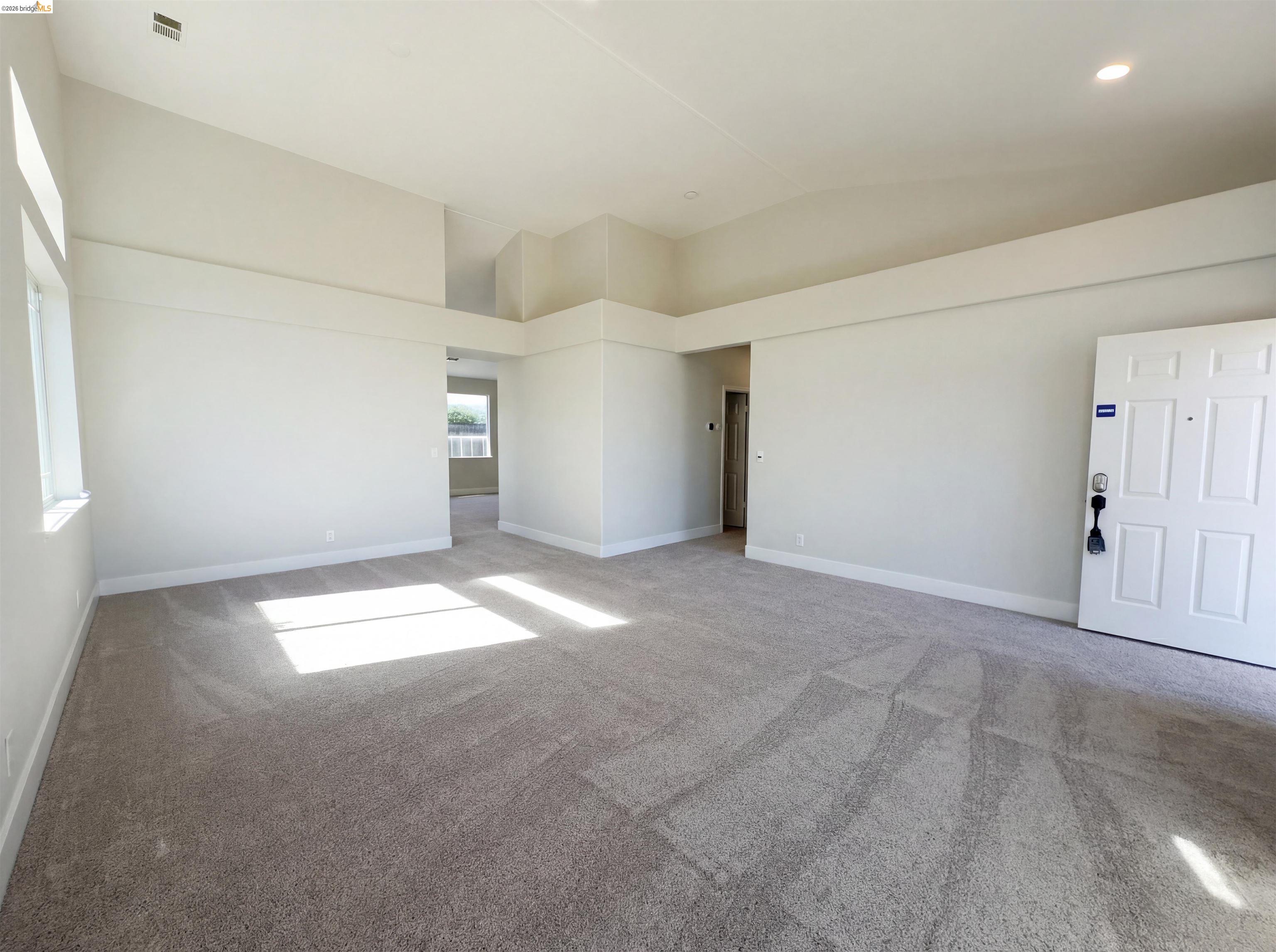 Detail Gallery Image 12 of 36 For 300 Perkins Ct, Suisun City,  CA 94585 - 4 Beds | 2 Baths