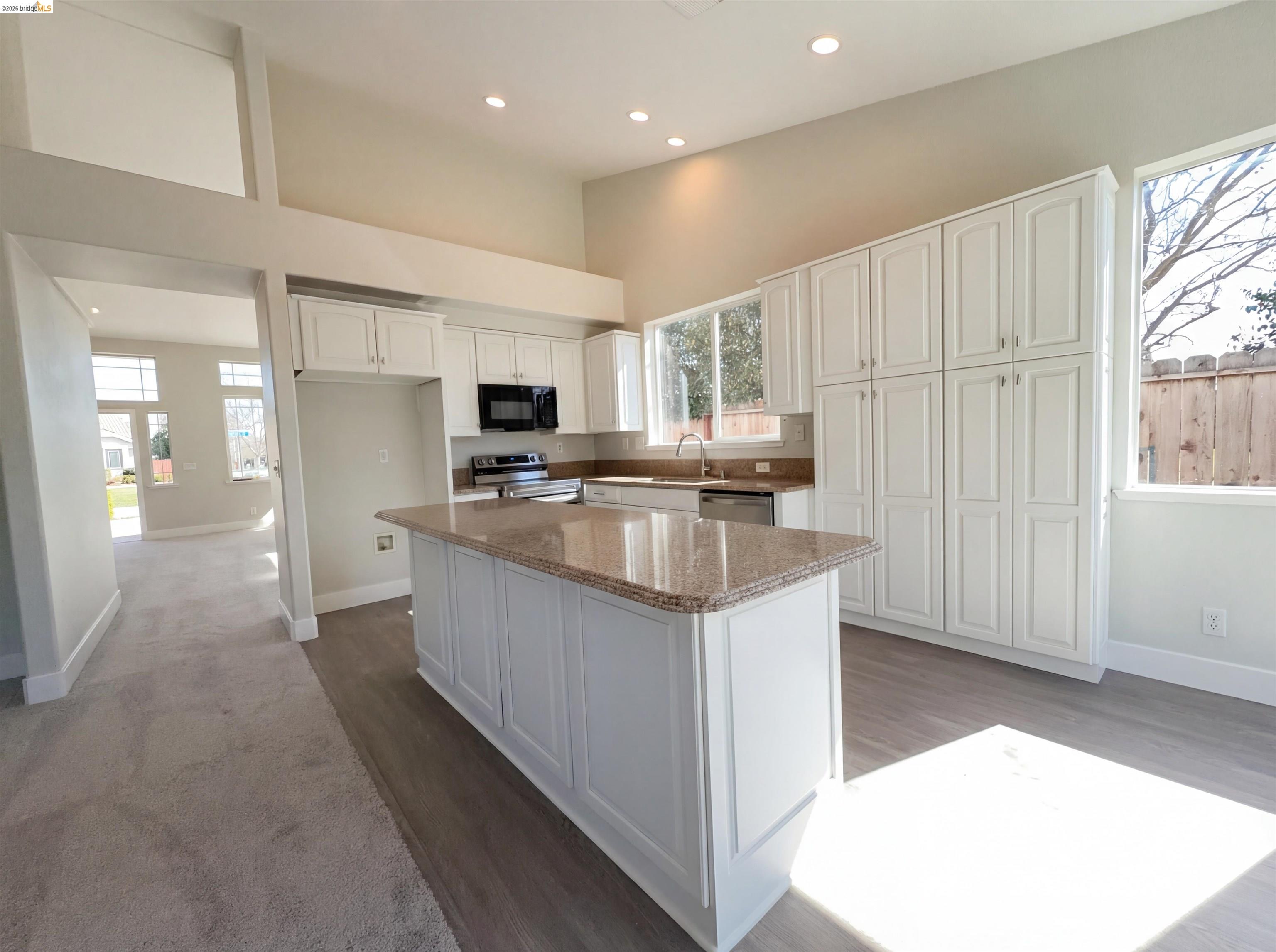 Detail Gallery Image 16 of 36 For 300 Perkins Ct, Suisun City,  CA 94585 - 4 Beds | 2 Baths