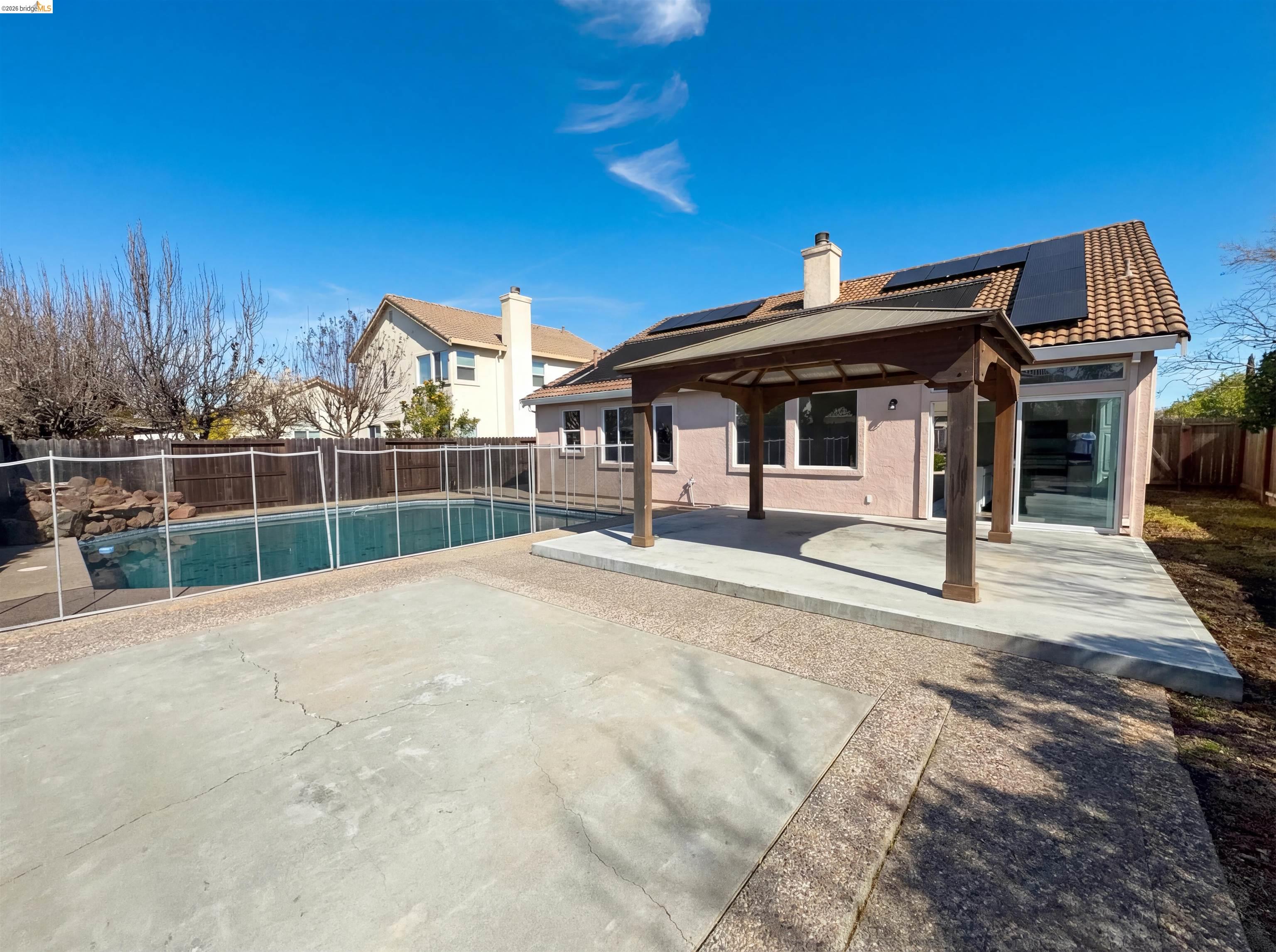 Detail Gallery Image 33 of 36 For 300 Perkins Ct, Suisun City,  CA 94585 - 4 Beds | 2 Baths