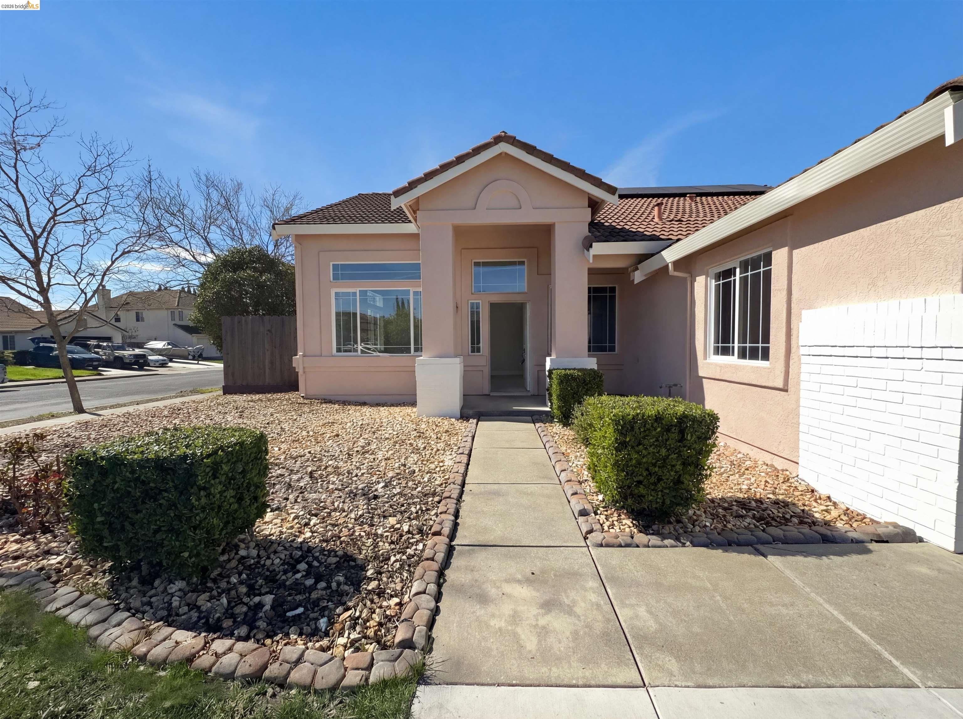 Detail Gallery Image 9 of 36 For 300 Perkins Ct, Suisun City,  CA 94585 - 4 Beds | 2 Baths