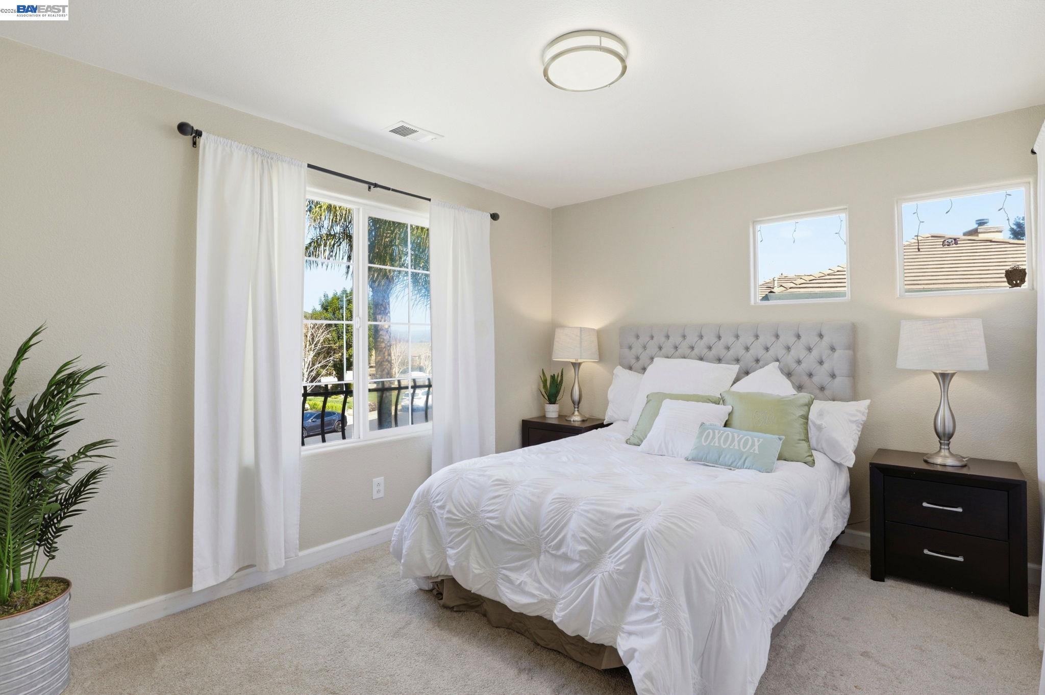 Detail Gallery Image 14 of 51 For 9740 Linnet Ct, Gilroy,  CA 95020 - 4 Beds | 3 Baths